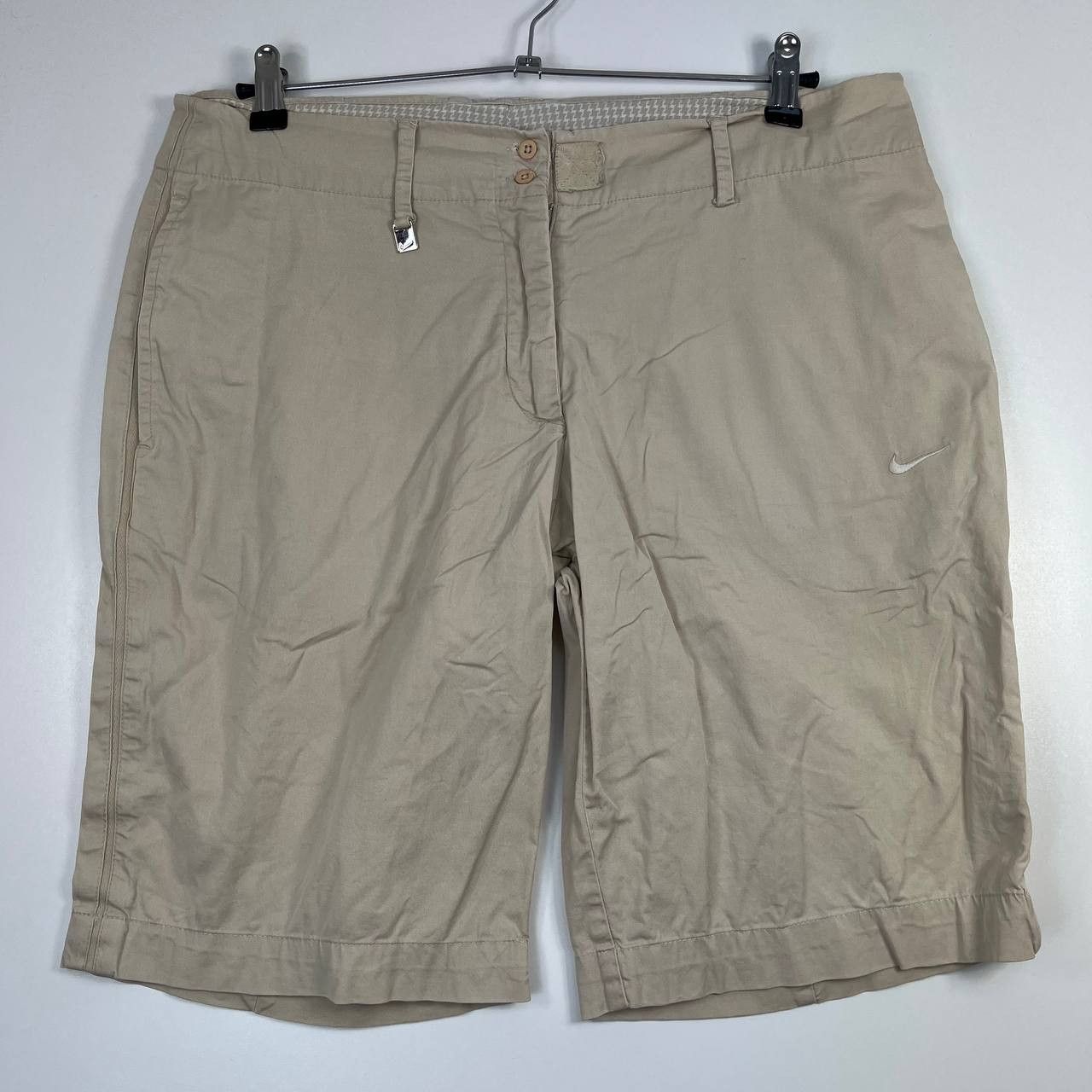 Nike Nike Womens Beige Shorts Golf Casual Lightweight Summer 12 Size 36" / US 14 / IT 50 - 1 Thumbnail