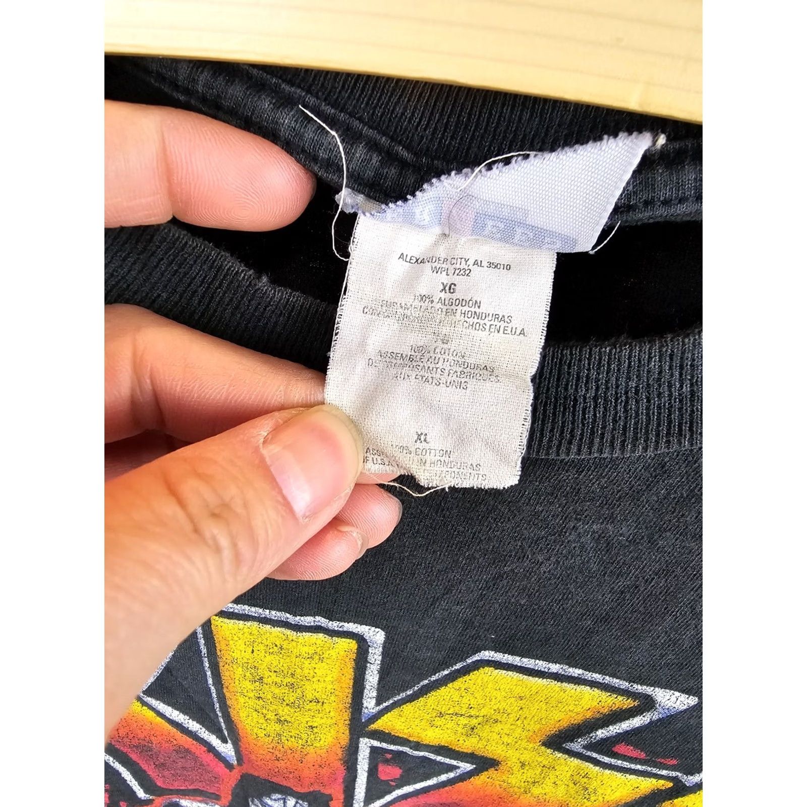 Vintage VINTAGE KISS THE FAREWELL TOUR T-SHIRT XL Black Cotton Jersey Short Sleeve Round Neck 2000 Distressed Trashed Men XL Band Rock Retro USA 1973-2000 Size US XL / EU 56 / 4 - 6 Thumbnail