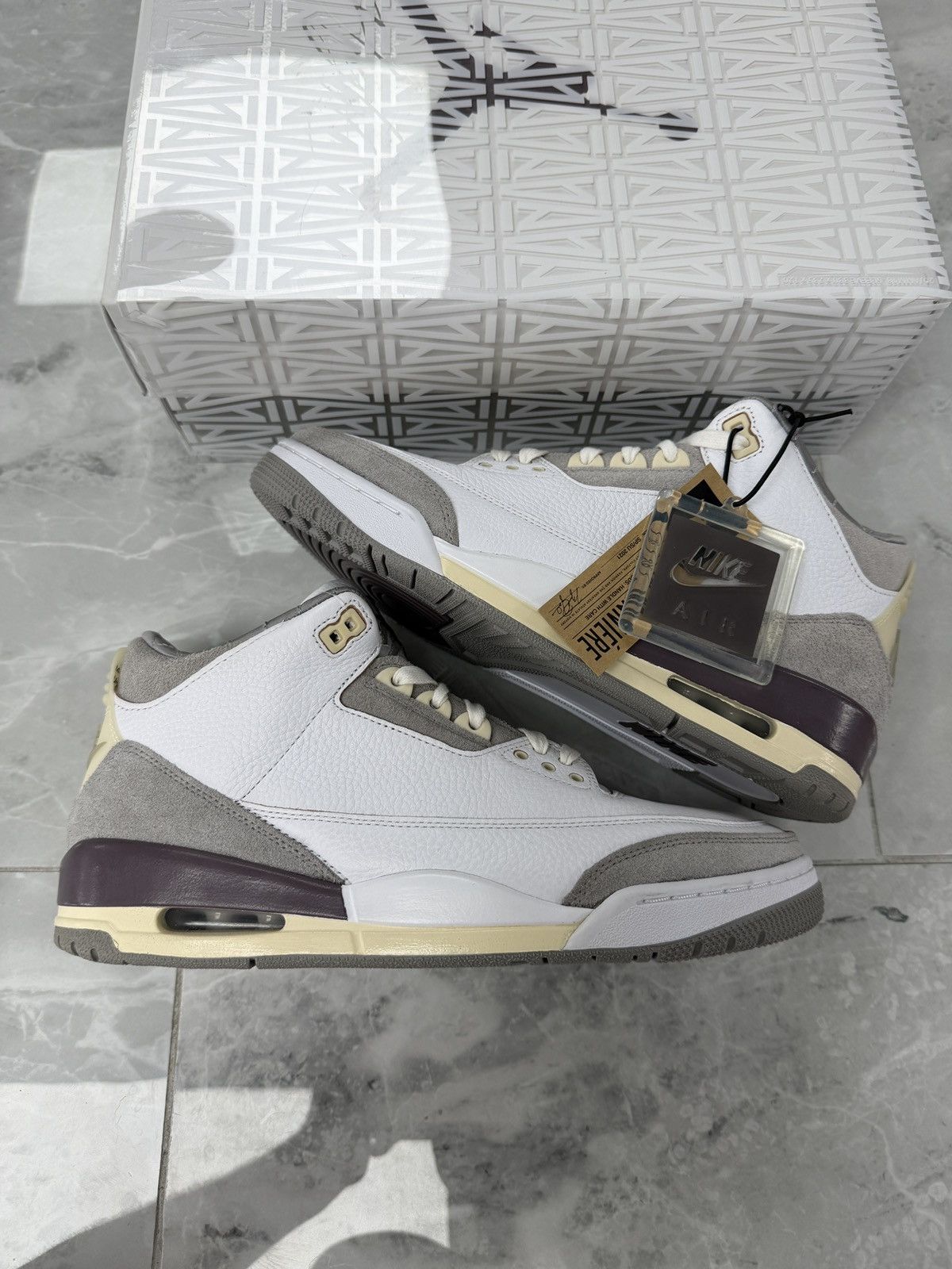 A Ma Maniere × Jordan Brand Jordan 3 Retro SP A Ma Maniére Size US 10 / EU 43 - 2 Thumbnail
