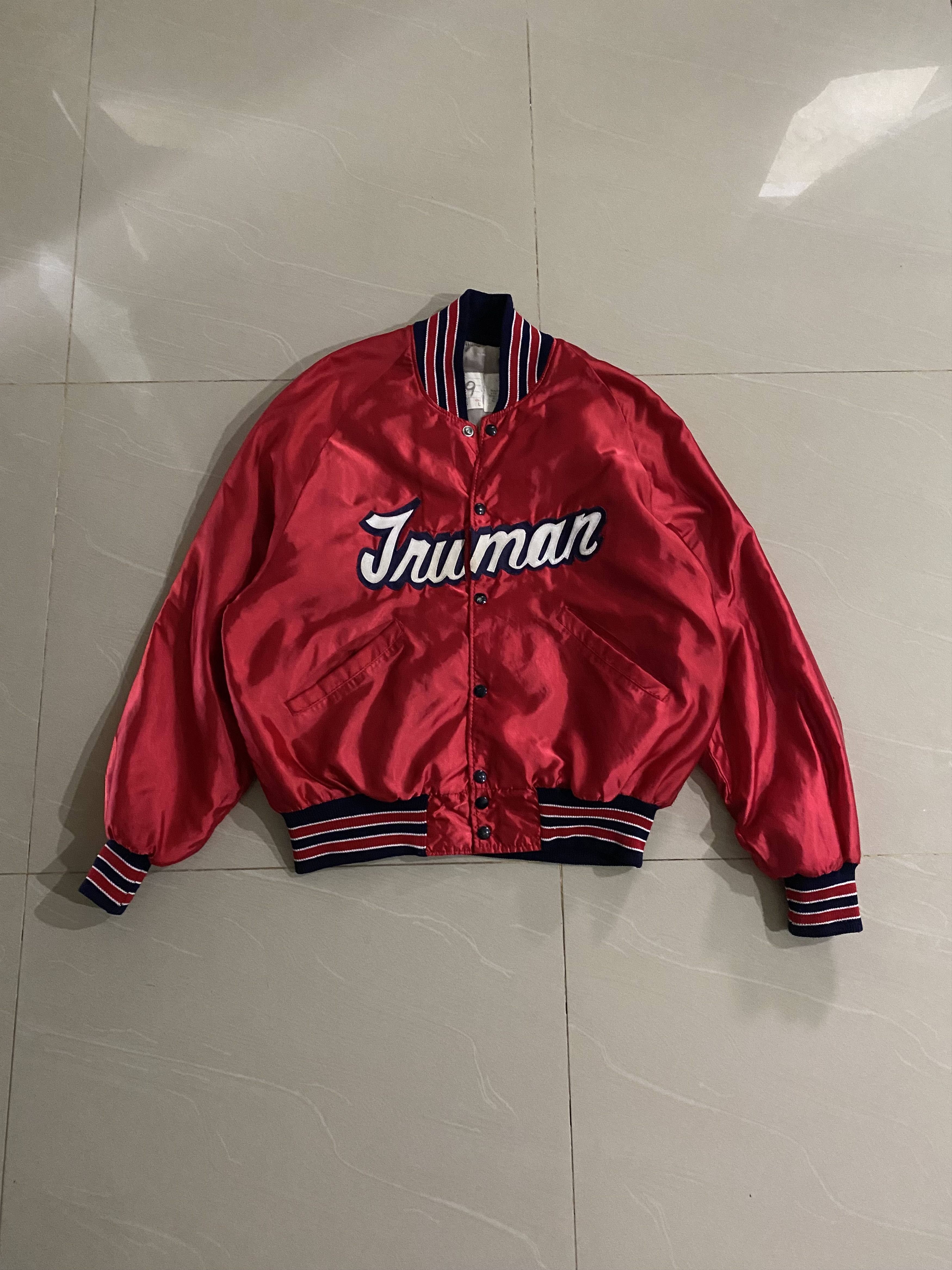 MLB Vintage 90s Truman Baseball Red Satin Jacket Size US L / EU 52-54 / 3 - 1 Thumbnail