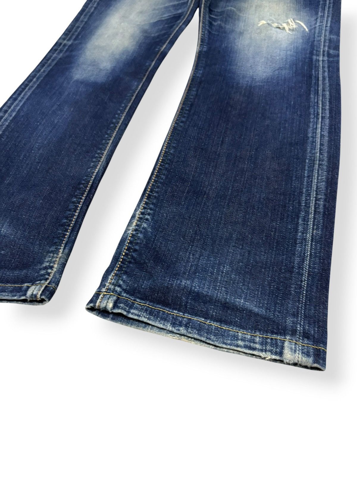Lee × Number (N)ine Vintage Lee 1O1 Whiskers Wash Slim Straight Distressed Jeans Size US 32 / EU 48 - 7 Thumbnail