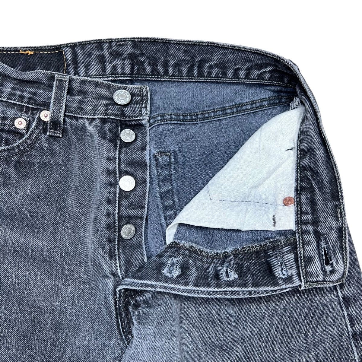 Levi's 1990s Levi’s 501 Button Fly Made In USA Black Denim Jeans Size US 26 / EU 42 - 3 Thumbnail
