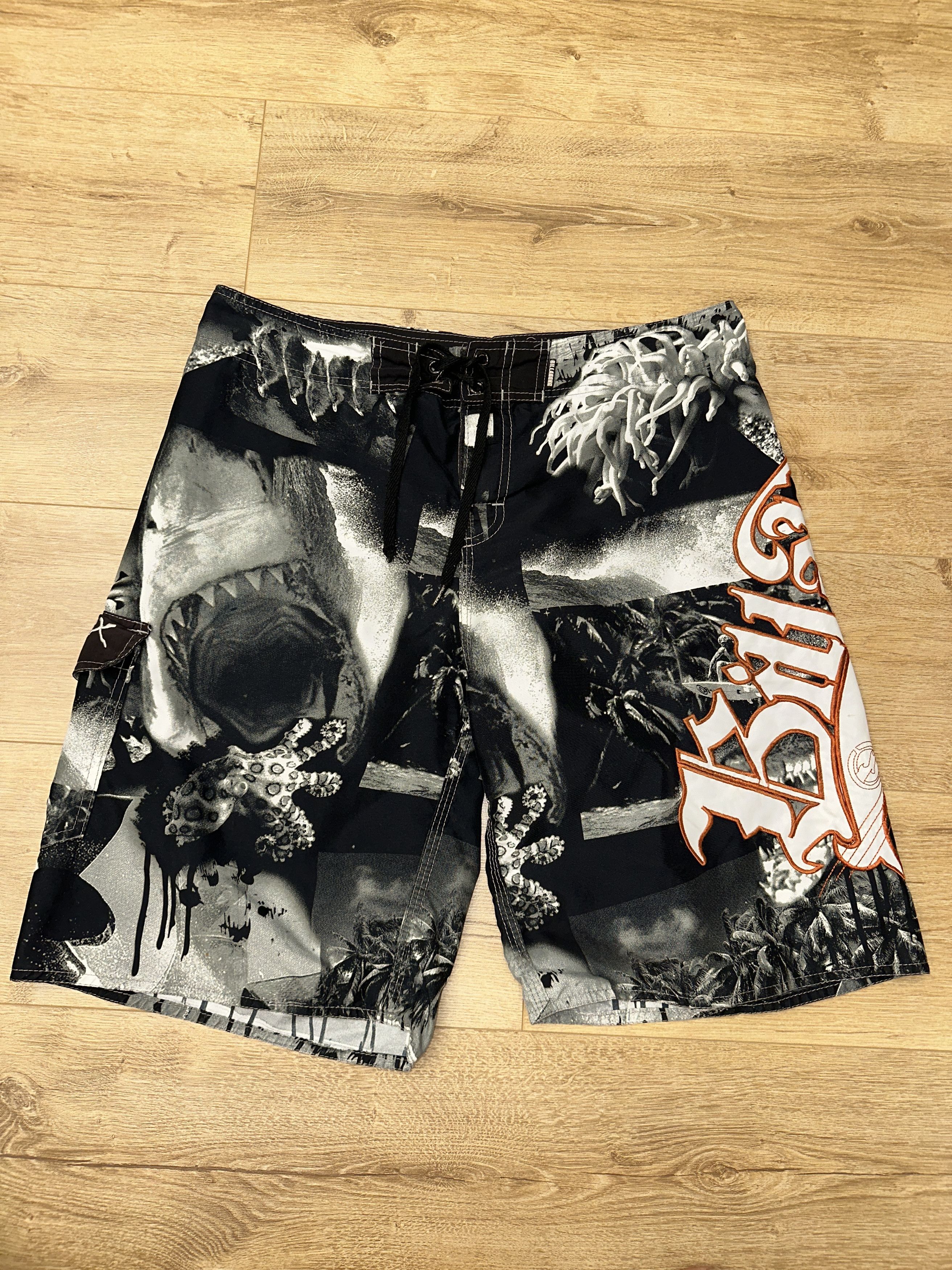 Billabong Billabong Graphic Surf Boardshorts Y2K Skull Print Size 36 Size US 36 / EU 52 - 1 Thumbnail