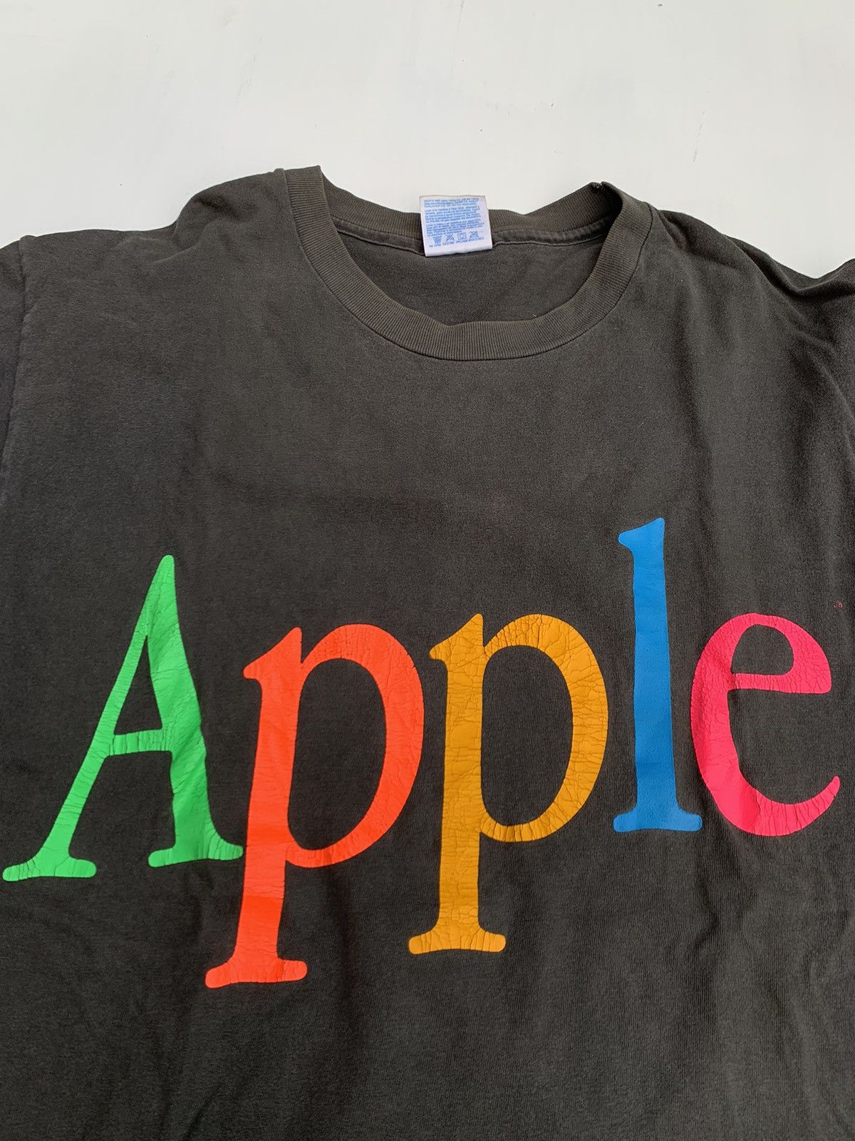 Apple ❤️‍🔥BINDING OFFER❤️‍🔥 Apple Vintage Sun Faded Tee T Shirt Size US L / EU 52-54 / 3 - 4 Thumbnail