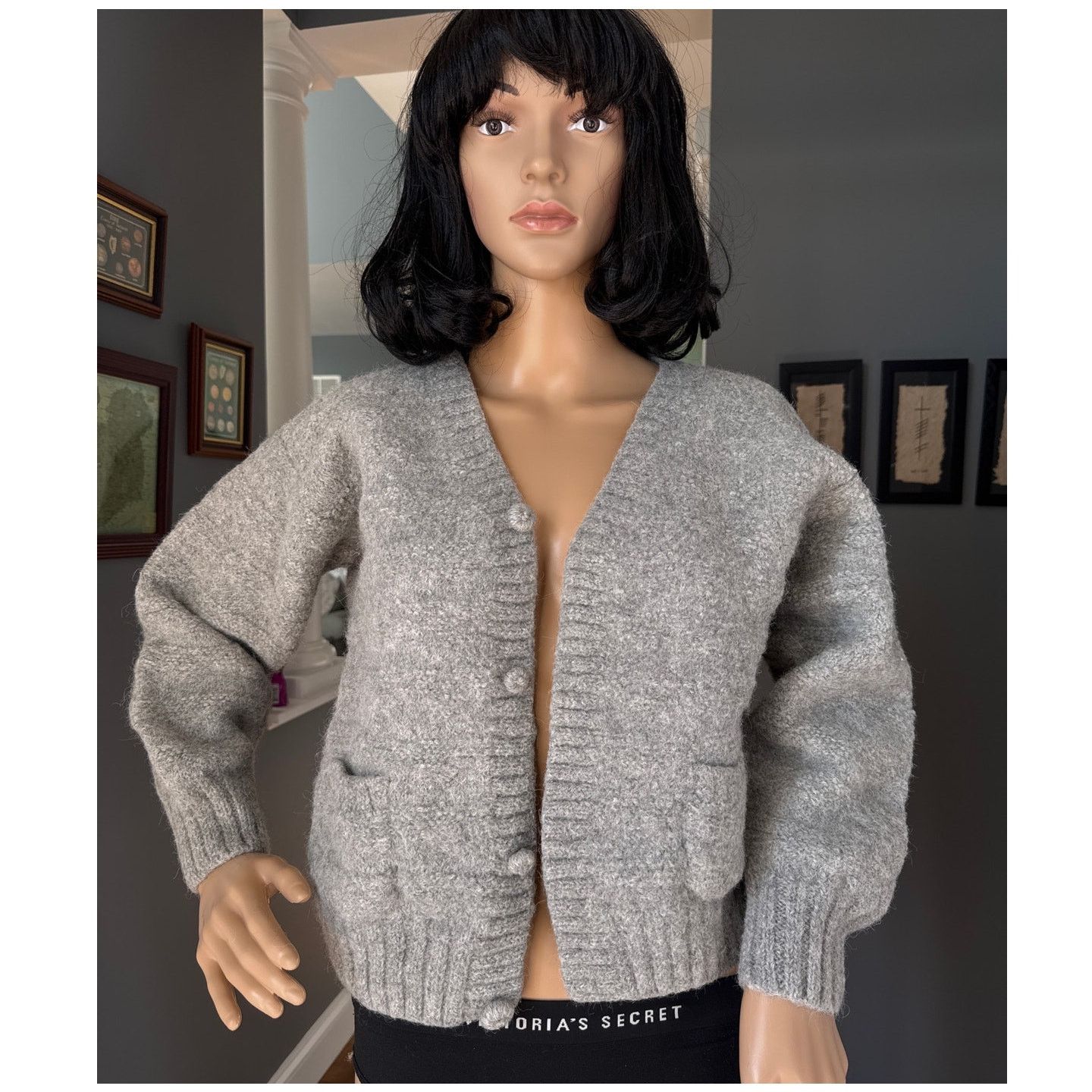 Vintage Peruvian Alpaca V neck Sweater gray faux button down pockets Size M / US 6-8 / IT 42-44 - 7 Thumbnail