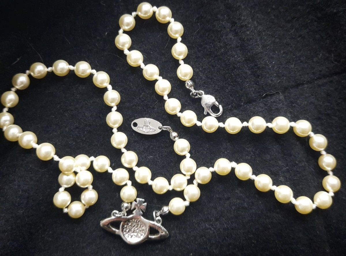 Vivienne Westwood Vivienne Westwood Pearl Mini Bas Relief Necklace Size ONE SIZE - 2 Thumbnail