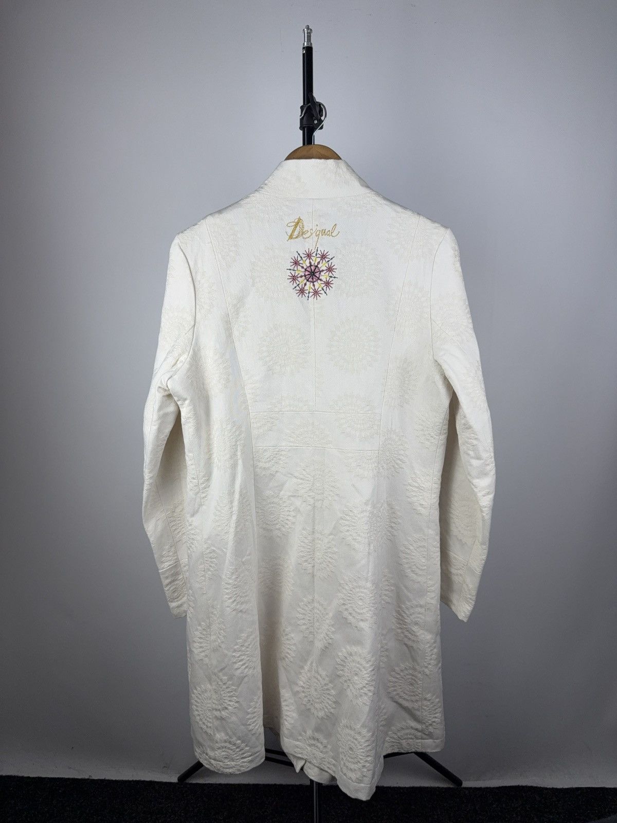 Designer × Desigual Desigual White Mandala Embroidered Boho Coat Size 44 (L) Size L / US 10 / IT 46 - 8 Thumbnail