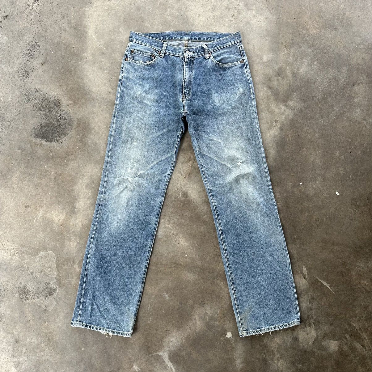 Japanese Brand Vintage Japanese Distressed Faded Denim Jean Pant W33 Size US 33 - 1 Thumbnail