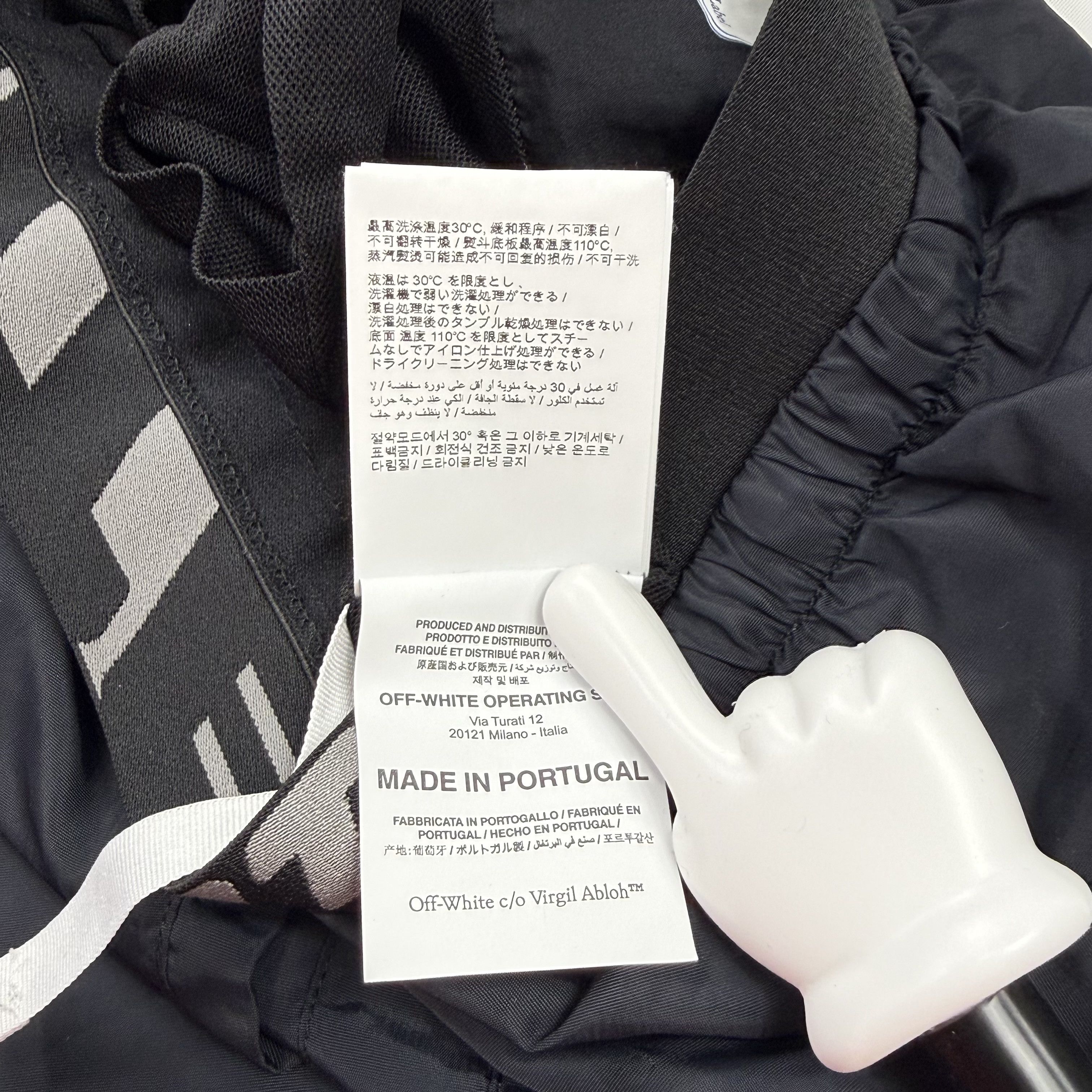 Off-White Off-White Black Industrial Logo Waistband Shorts Men's Large Size US 34 / EU 50 - 13 Thumbnail