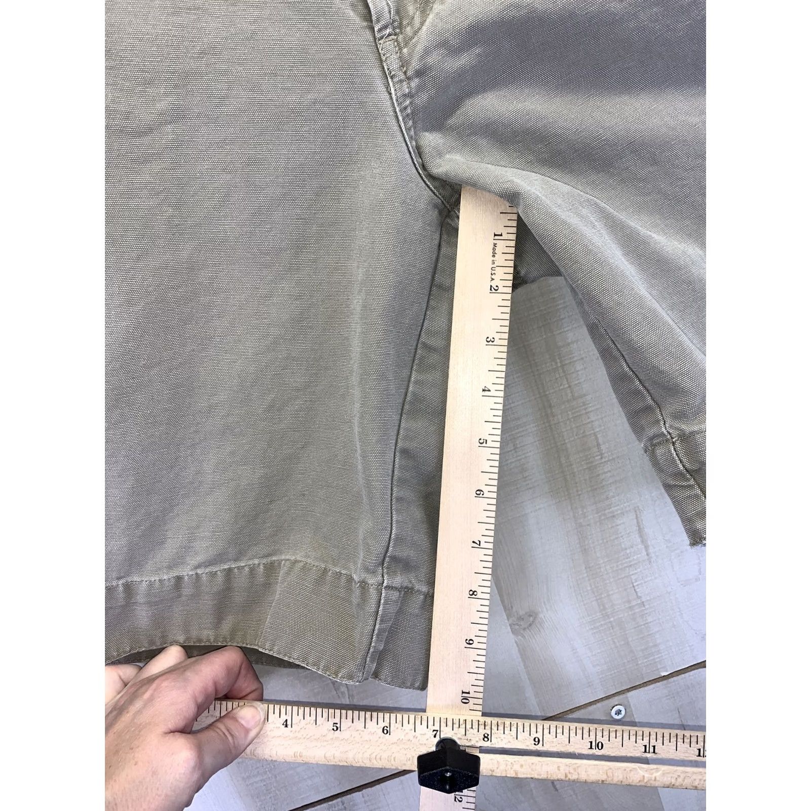 Vintage Columbia Cargo Shorts Mens SZ 32 Gray Green Weathered Cotton Flat Front Pocket 10in Inseam Casual Vintage: No Size US 32 / EU 48 - 4 Thumbnail