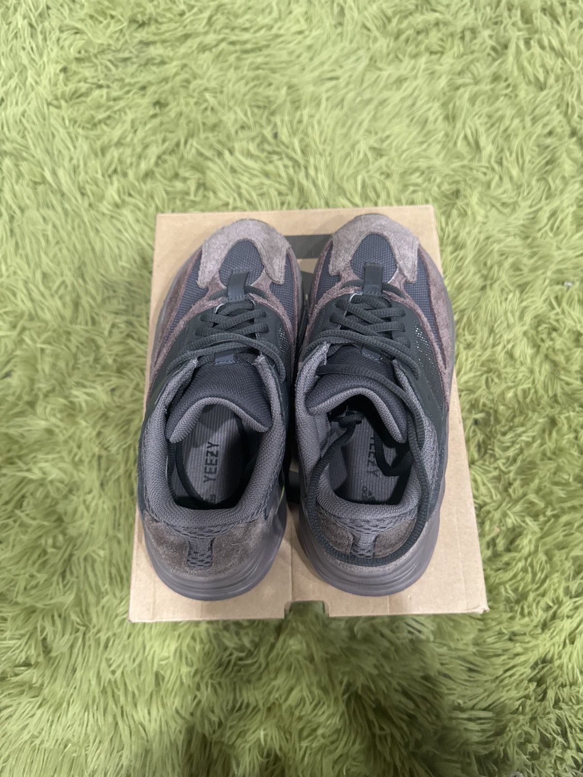 Yeezy Yeezy 700 boost “MAUVE” Size US 6.5 / IT 36.5 - 6 Thumbnail