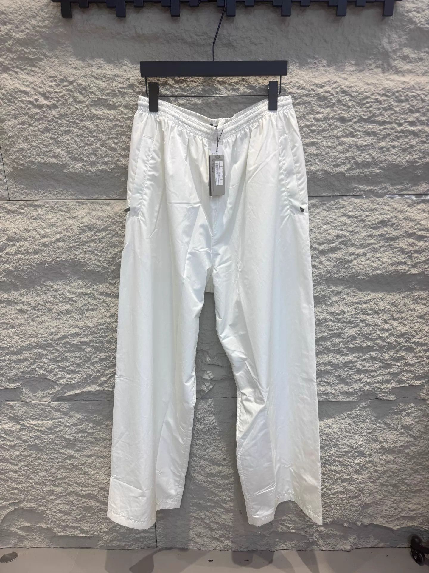 Balenciaga Balenciaga Women's 2024 Nylon White Baggy Track Pants M Size 27" / US 4 / IT 40 - 1 Thumbnail