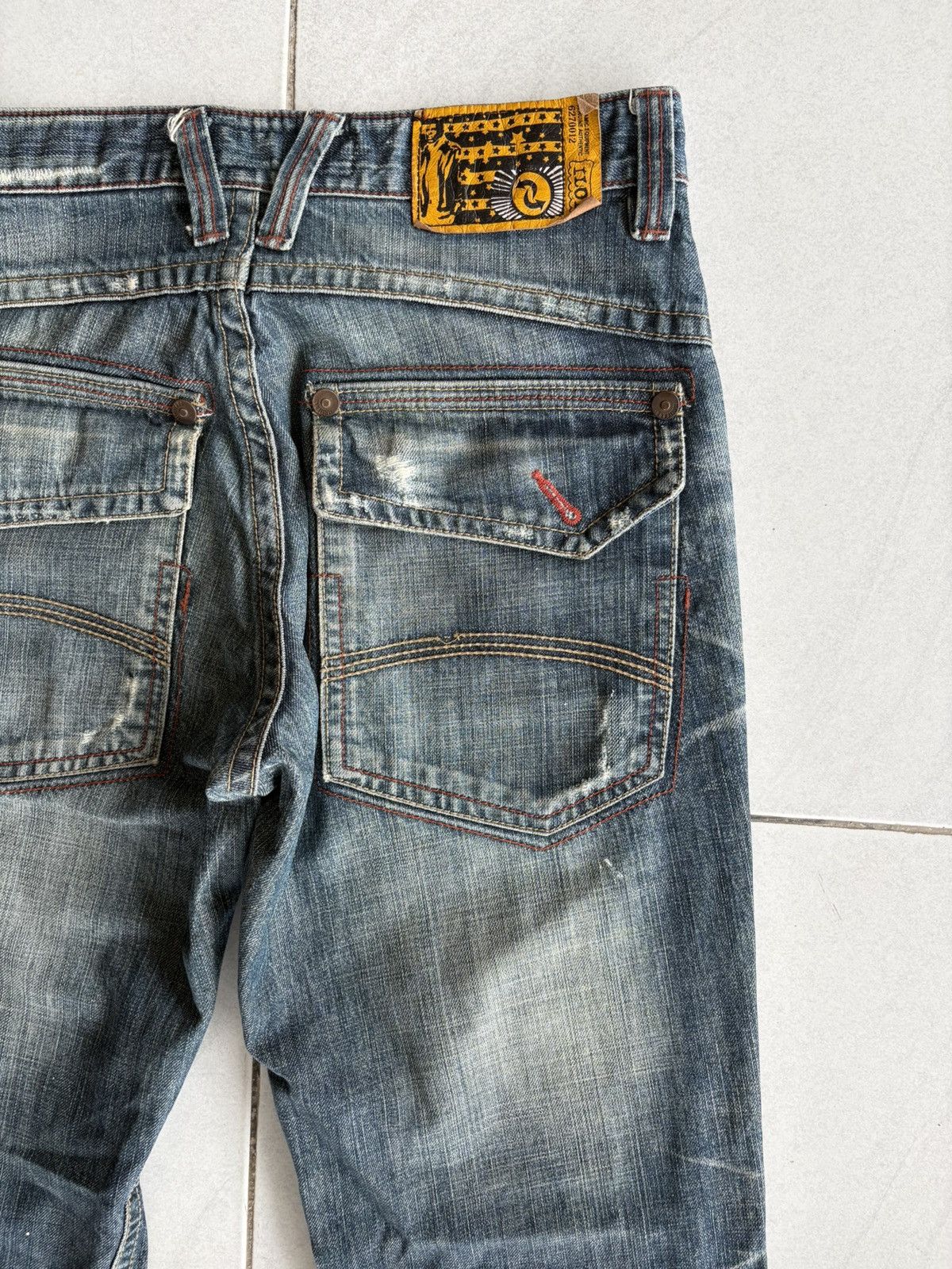 Vintage Korean Iloi Streetwear Low Flared Jeans Distressed Denim Size US 31 - 13 Thumbnail