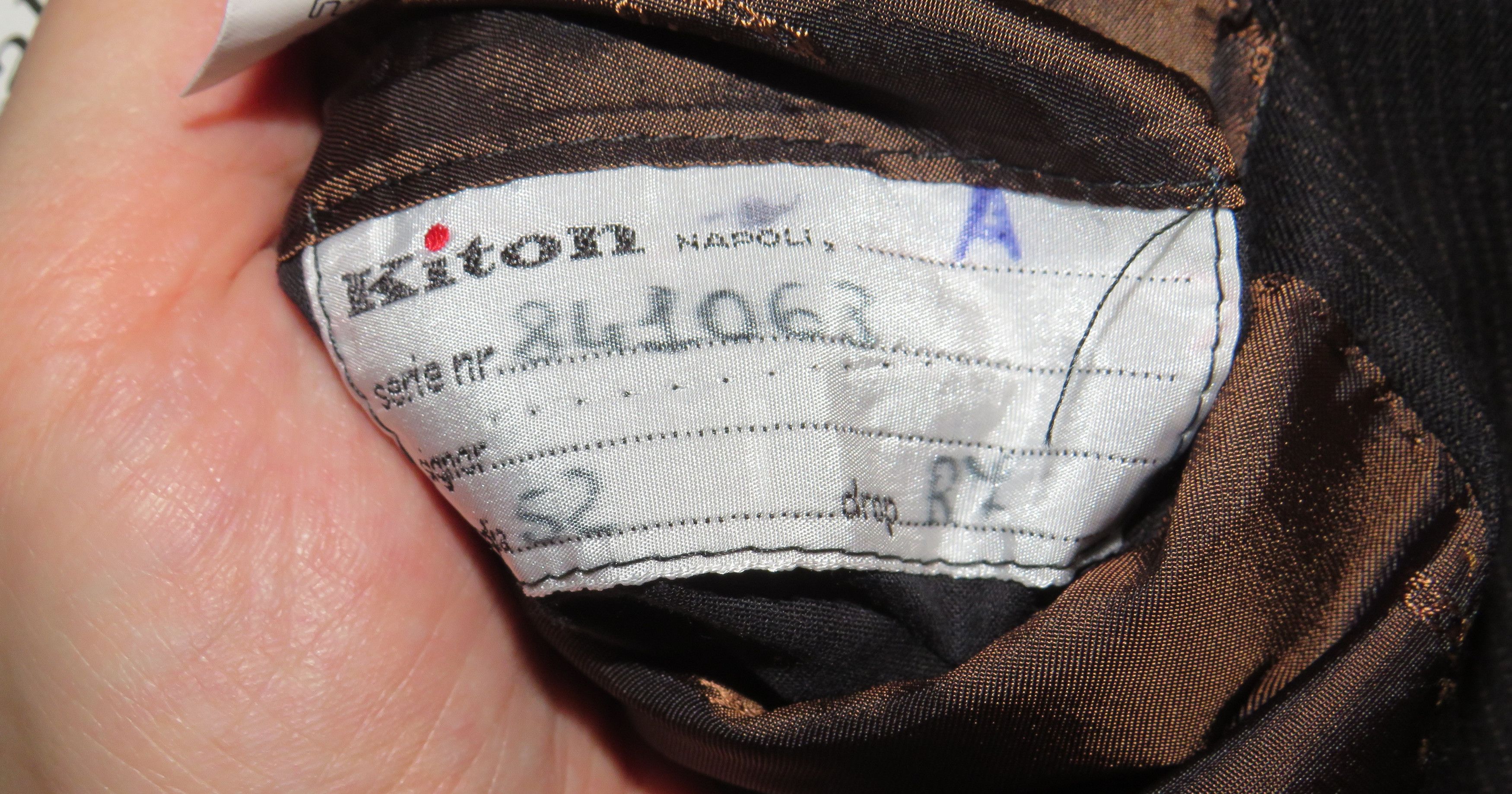 Kiton 8% Vicuna Argentina Dark Gray Stripe Three Roll Two Suit 42R Size 42R - 16 Thumbnail