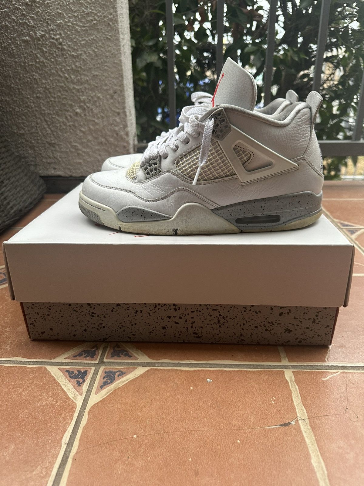 Jordan Brand × Nike Jordan 4 White Oreo Size 10 Size US 10 / EU 43 - 1 Thumbnail