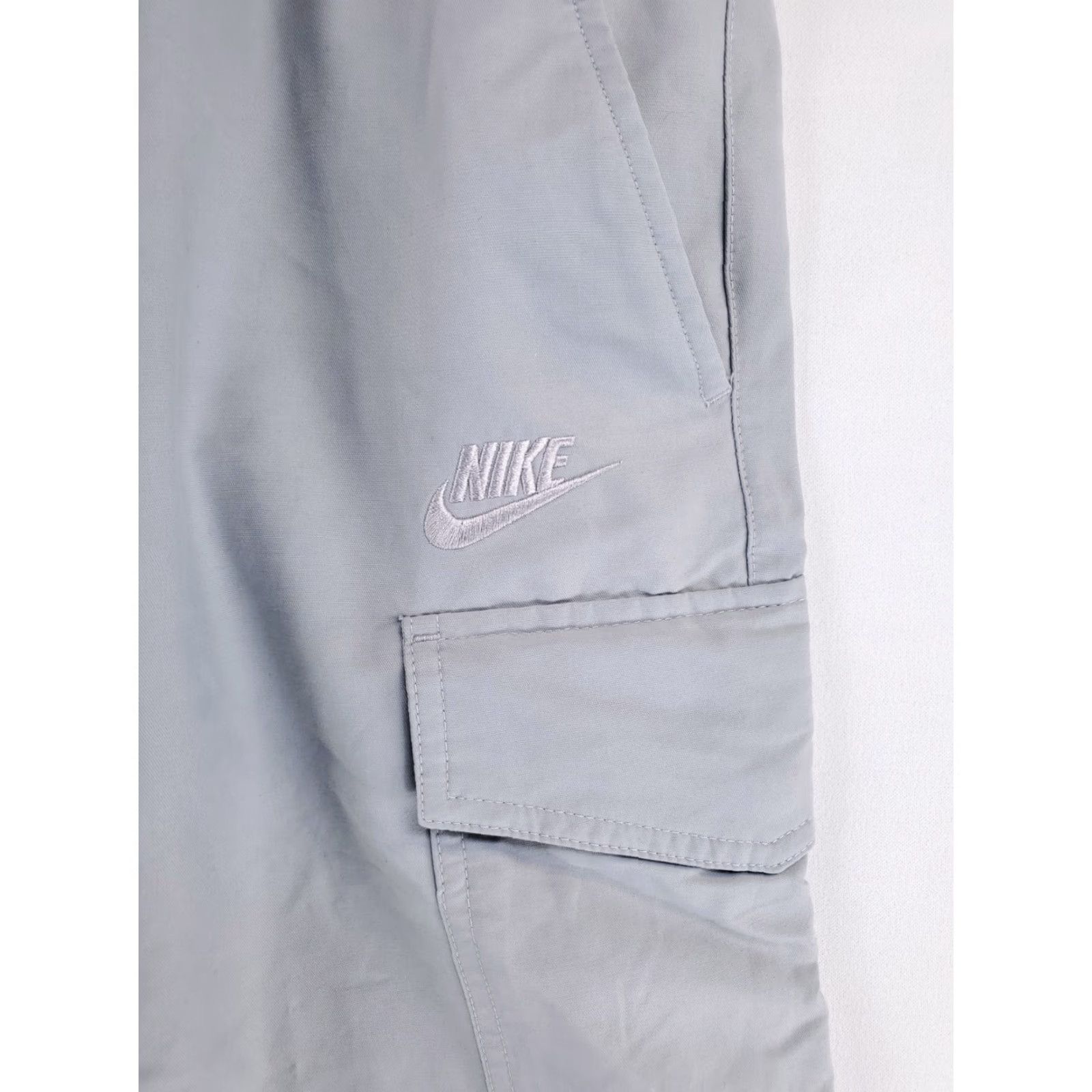 Nike VINTAGE? (No) Nike Cargo Pants Gray Elastic Waist Mens XL Inseam 29 Inseam? 28.5? 33-38 x 28.5 Size US 36 / EU 52 - 2 Thumbnail