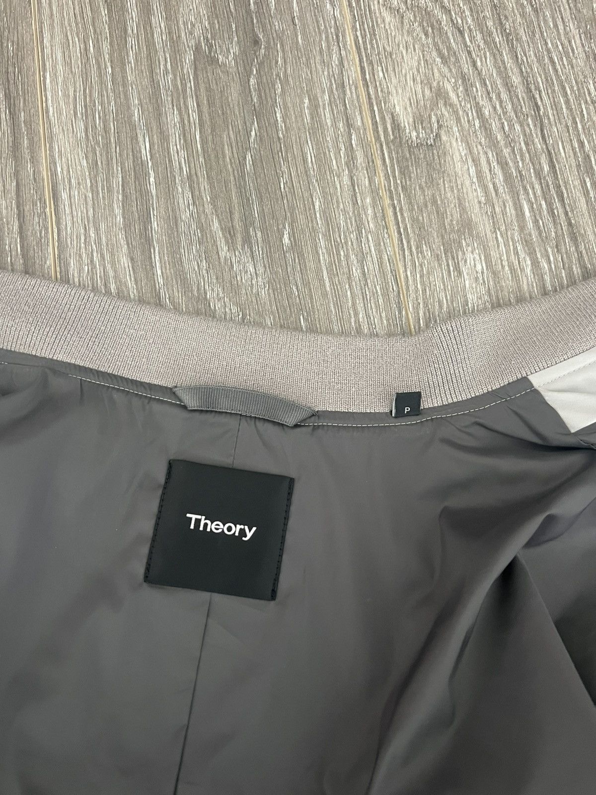 Theory Theory Clean Bomber in Light Gray Size US S / EU 44-46 / 1 - 4 Thumbnail
