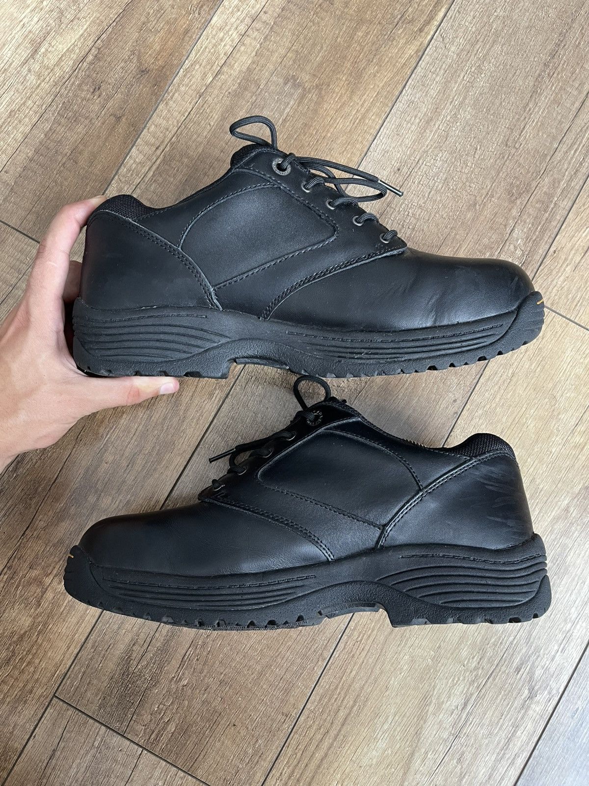 Dr. Martens Dr Martens Steel Toe Anti Static Industrial Leather Shoes Size US 10 / EU 43 - 7 Thumbnail