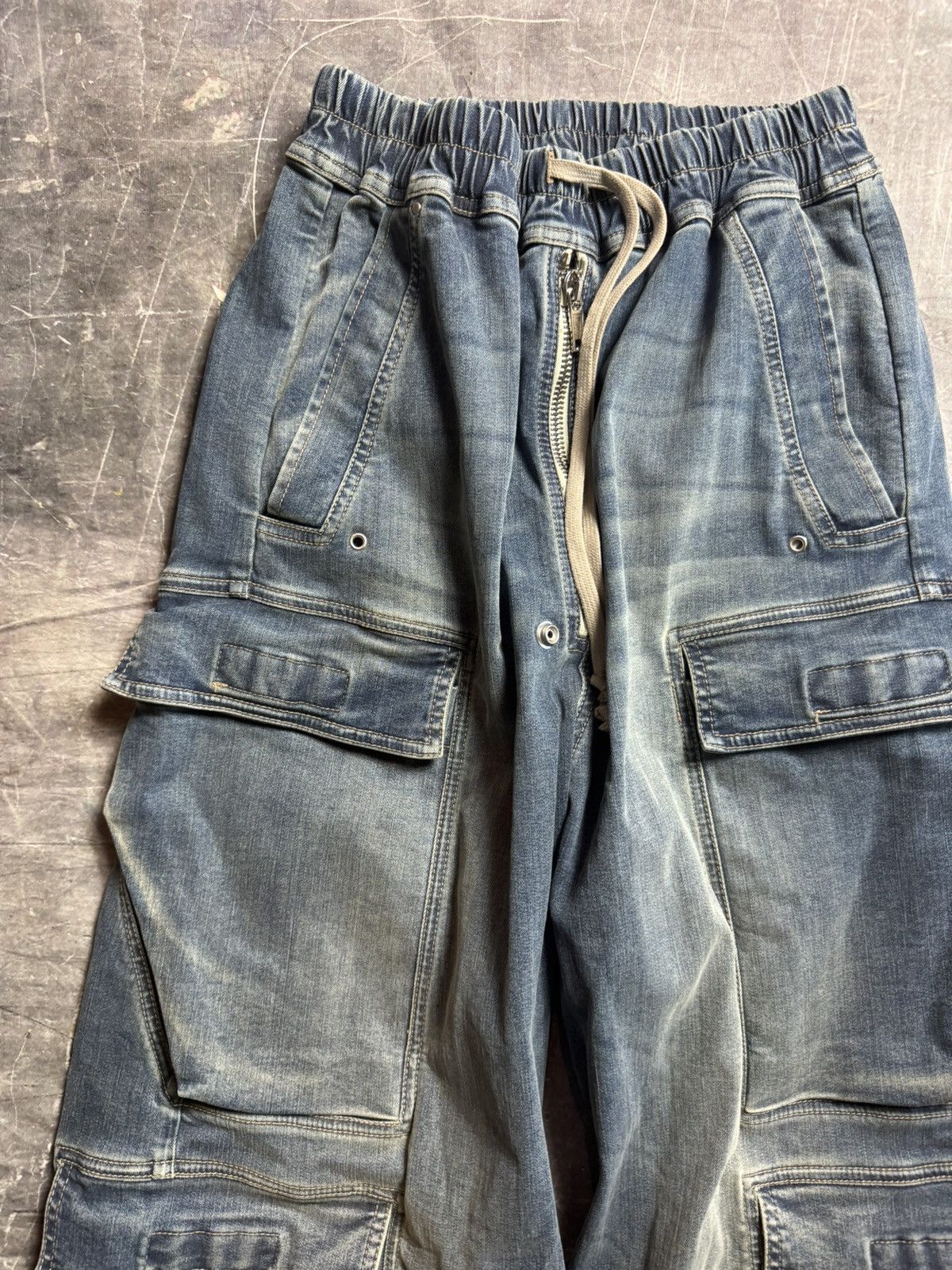 Rick Owens Drkshdw Rick Owens Drkshdw Denim Jumbo Cargo Belas in Washed Indigo Size US 30 / EU 46 - 3 Thumbnail