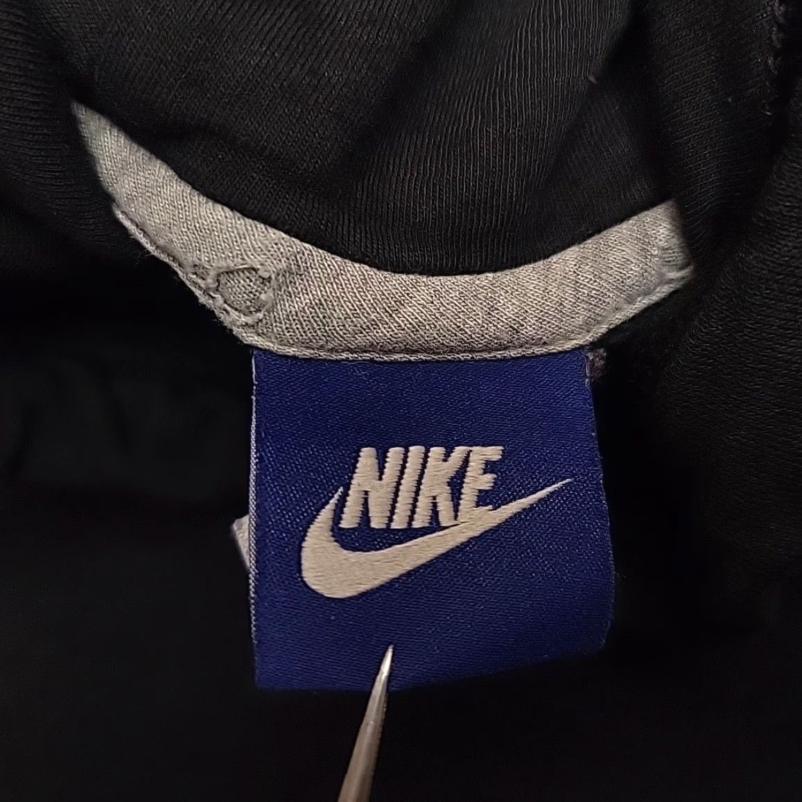 Nike VINTAGE Nike Hoodie Womens Small Black Funnel Hood Embroidered Logo Casual Sweatshirt Size S / US 4 / IT 40 - 3 Thumbnail