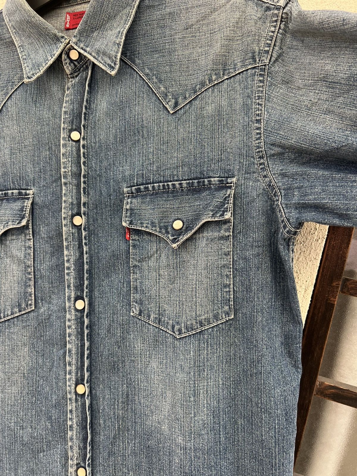 Levi's Vintage 2005 Levi’s Red Tab Faded Mud Denim Western Shirt Size US L / EU 52-54 / 3 - 8 Thumbnail