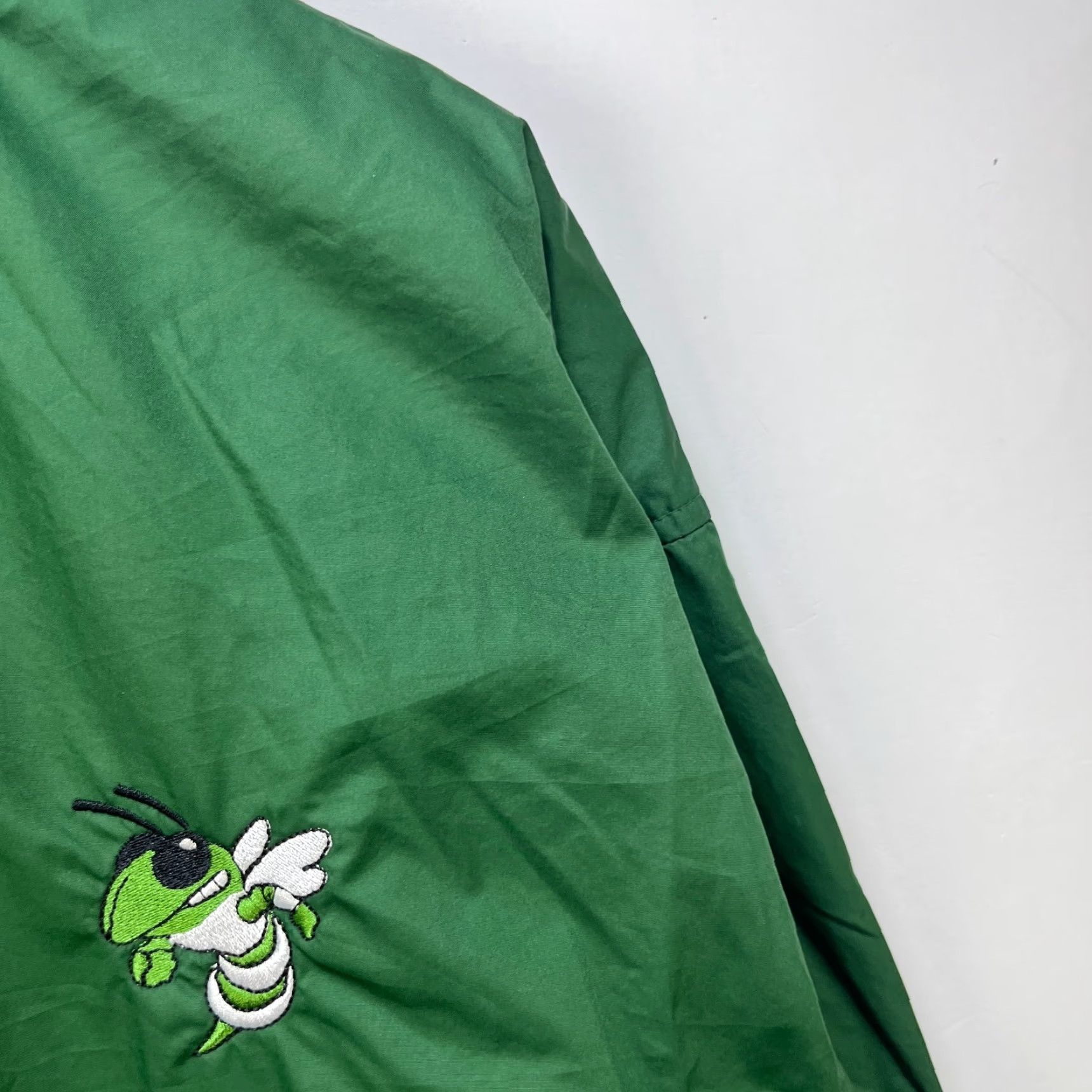 Nike VINTAGE Nike Windbreaker Jacket 2XL Men Green Windbreaker 90s Nike Mens Jacket Green 90s Size US XXL / EU 58 / 5 - 4 Thumbnail
