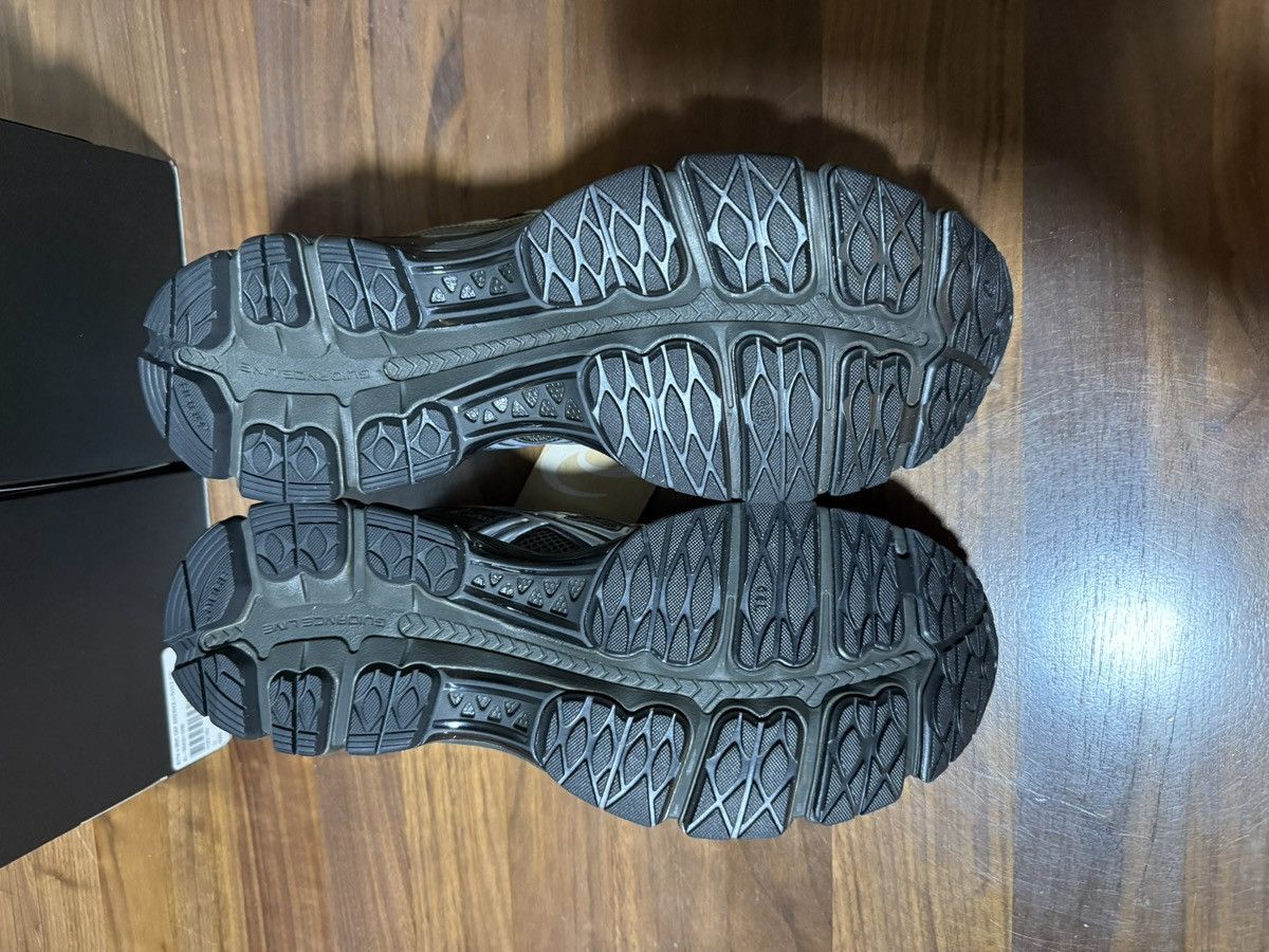 Asics × Kith × Marvel Comics Marvel Capcom Kith ASICS GEL-KAYANO 12.1 Cap America Guile Size US 11 / EU 44 - 11 Thumbnail