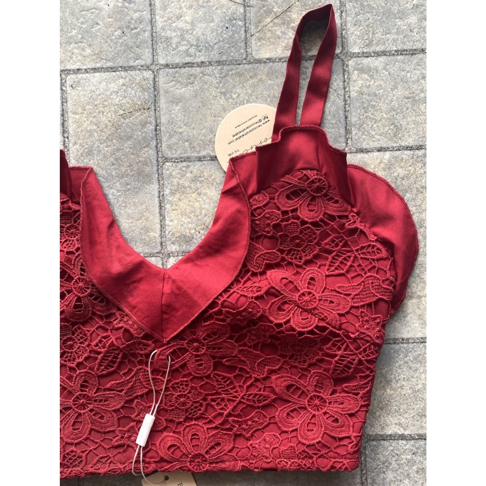 Vintage Two Sisters The Label Tank WOMENS XS Red Lace Crop Top V Neck NEW WITH TAGS Size XS / US 0-2 / IT 36-38 - 3 Thumbnail