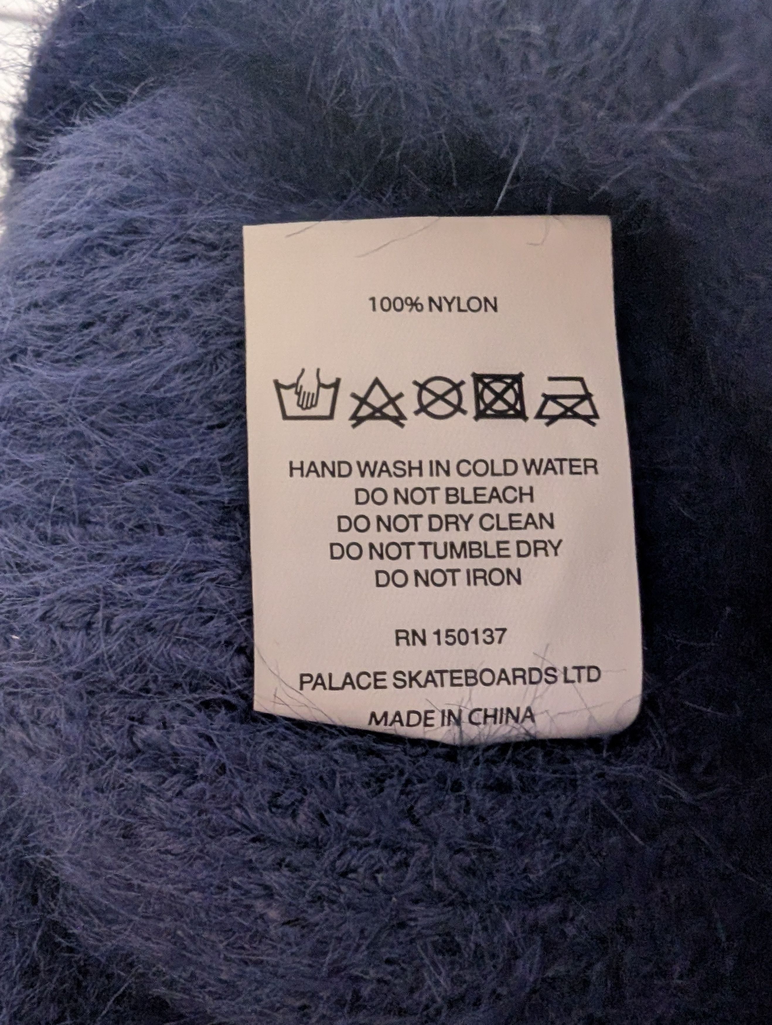 Palace Palace Hairy Nein Cuff Beanie 'Indigo Size ONE SIZE - 4 Thumbnail