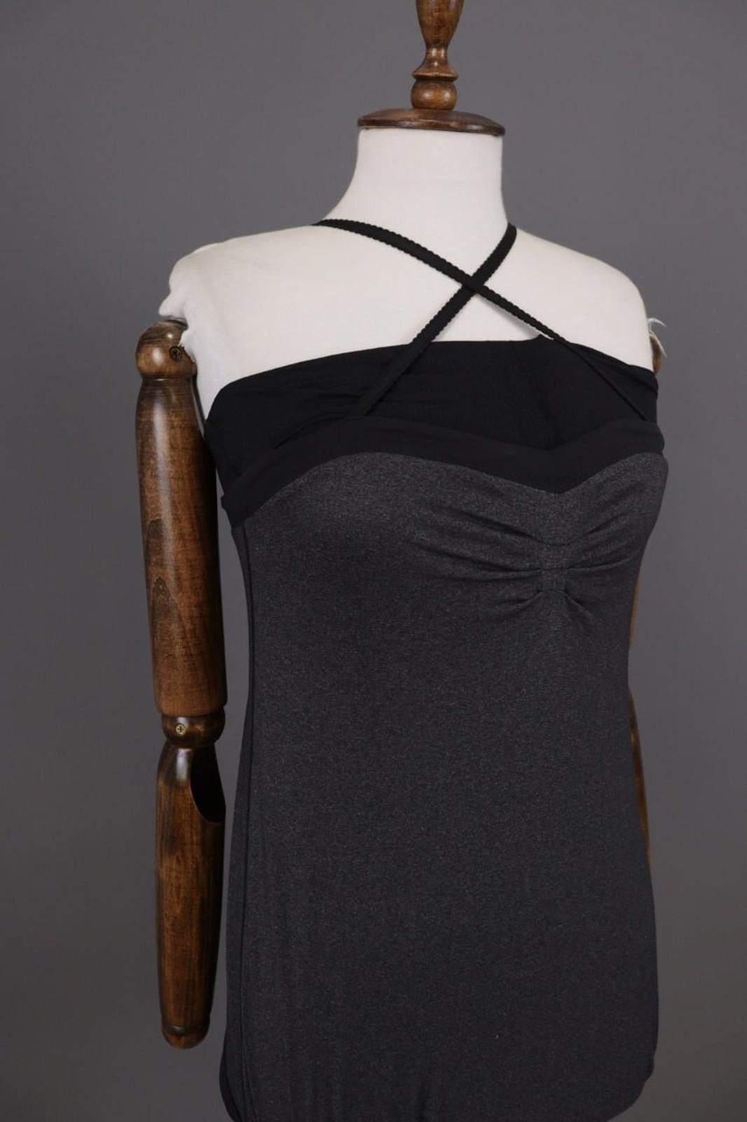 Lululemon Lululemon Athletica Gray Spaghetti Base Layer Shirt Size 6 Size M / US 6-8 / IT 42-44 - 5 Thumbnail