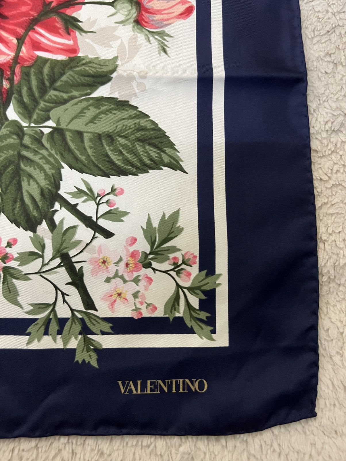 Valentino 100% Silk VALENTINO Scarf Size ONE SIZE - 3 Thumbnail