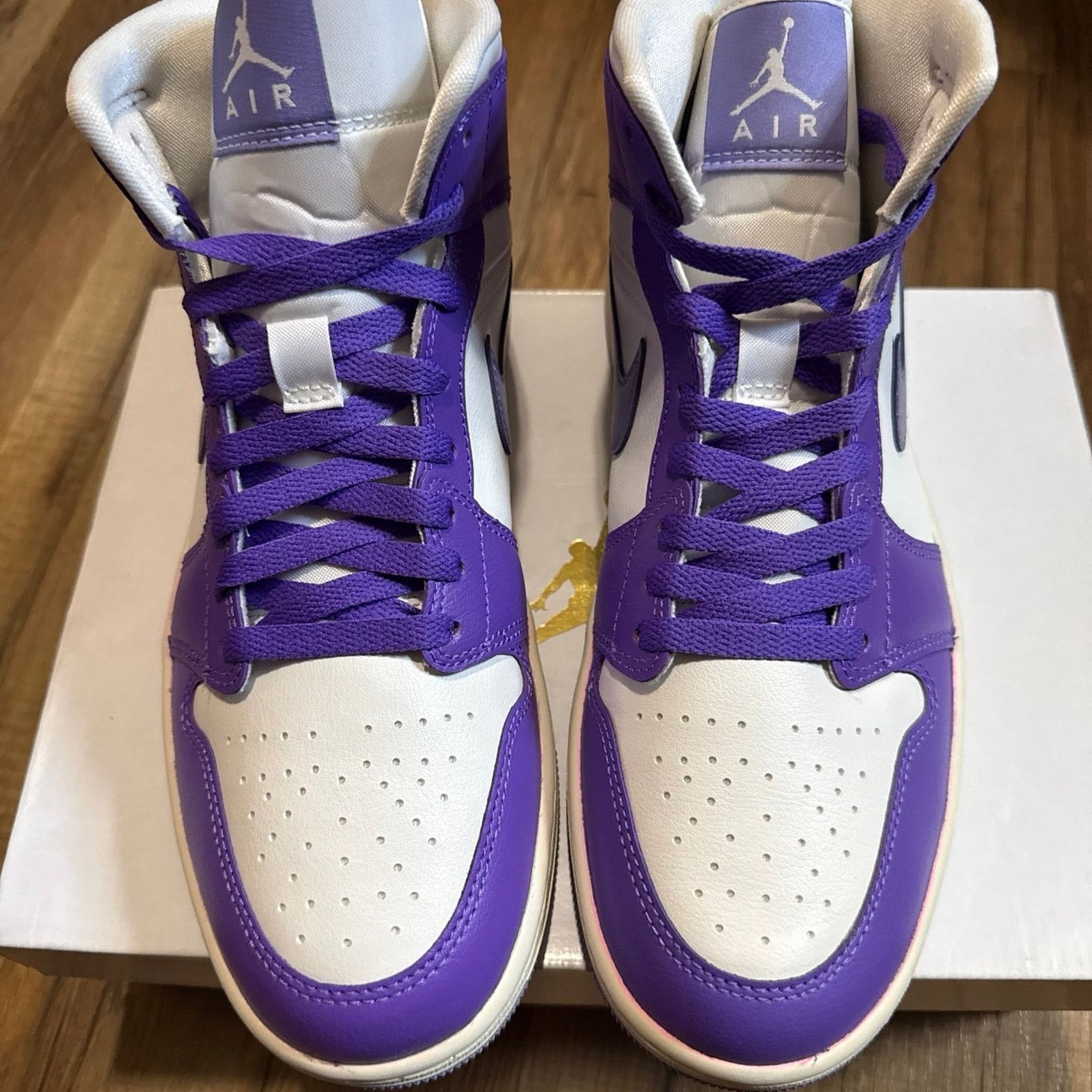 Jordan Brand Jordan 1 Mid Action Grape Light Purple Size US 9 / EU 42 - 7 Thumbnail