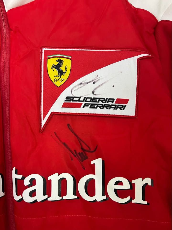 Puma Rare Autographed Puma Scuderia Ferrari F1 Racing Jacket Size US S / EU 44-46 / 1 - 4 Thumbnail