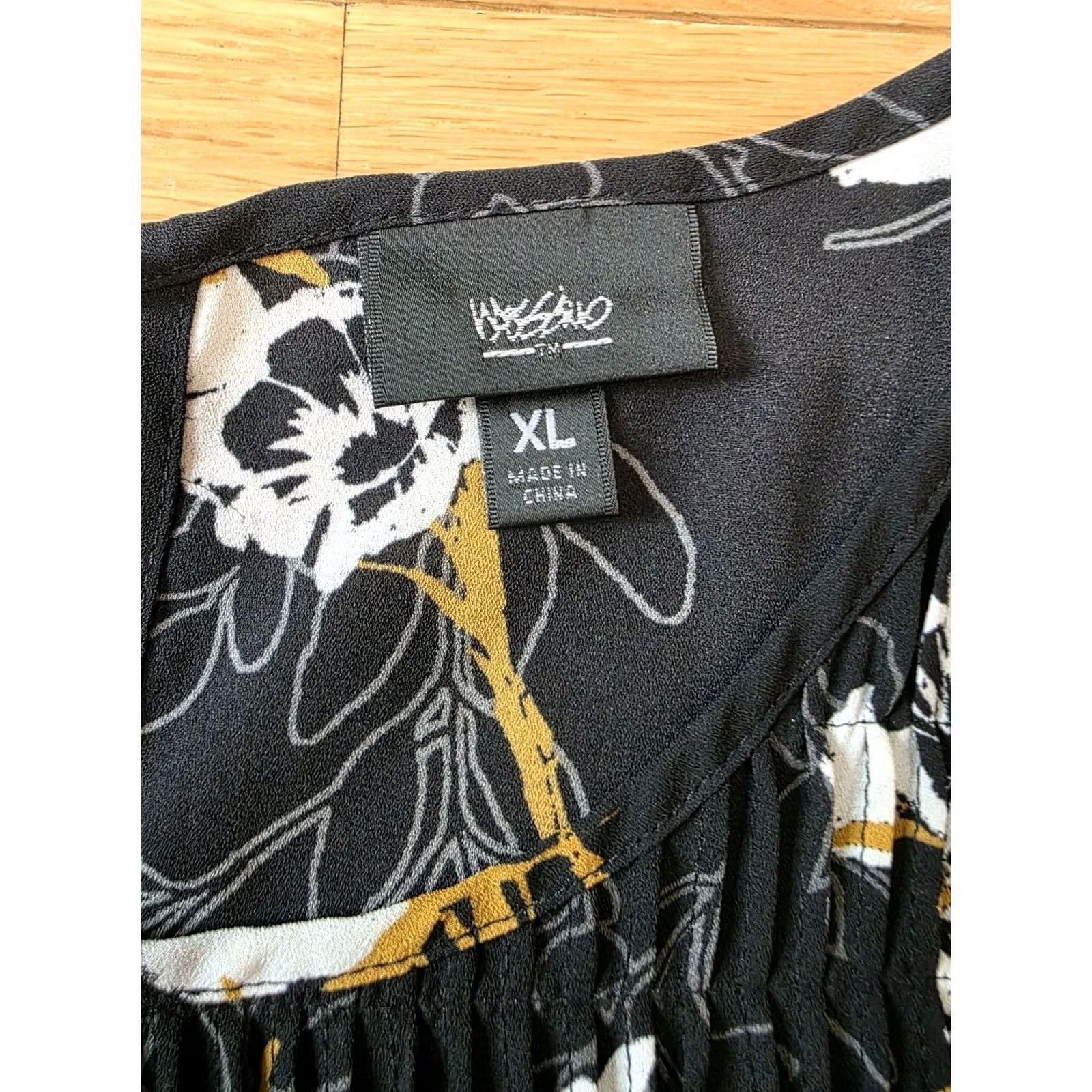 Mossimo Mossimo Tank Top Blouse Black Gold White Floral Size XL Black Size XL / US 12-14 / IT 48-50 - 5 Thumbnail