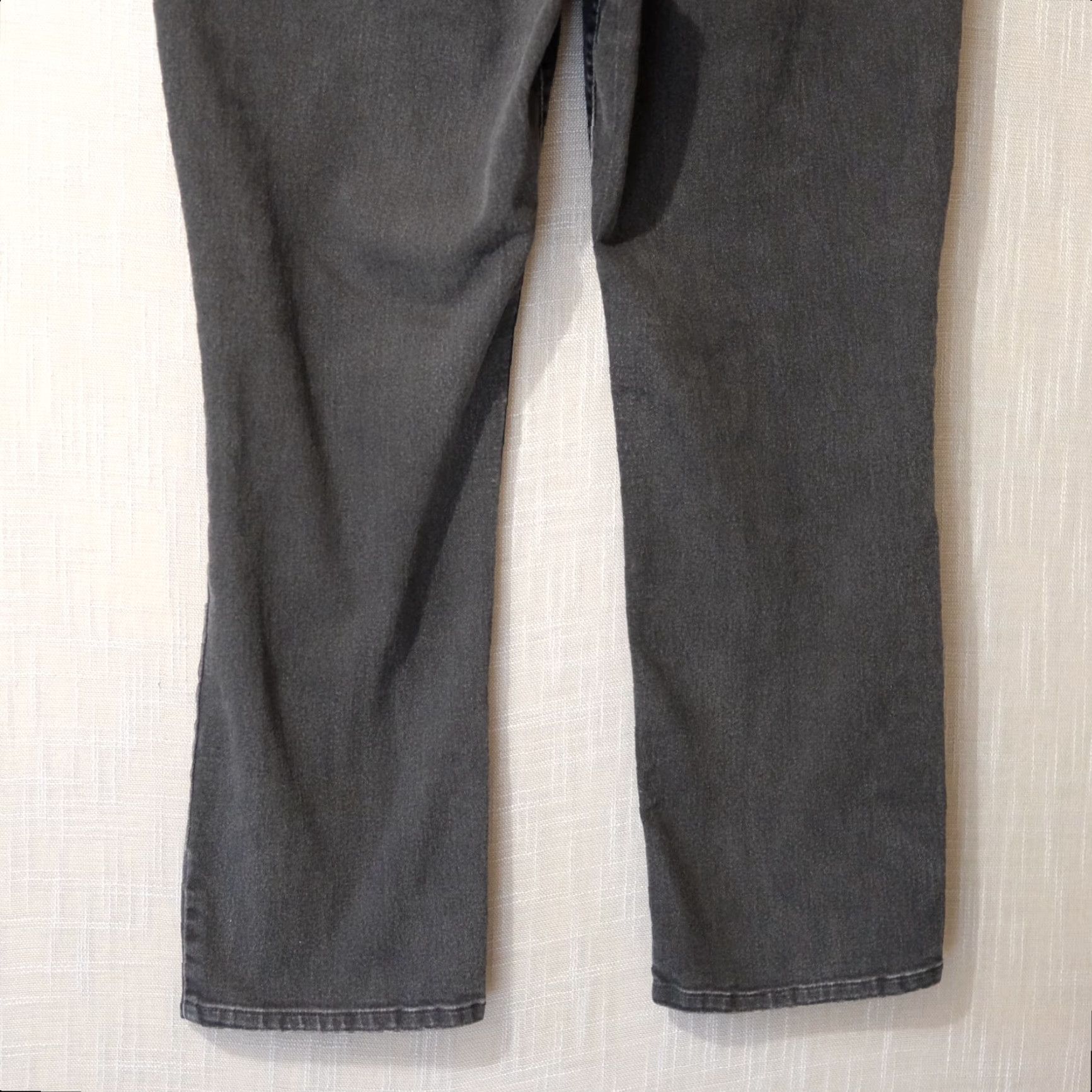 Gloria Vanderbilt VINTAGE Gloria Vanderbilt Jeans Pull On Charcoal Womens 16 Slim Straight 5-Pocket Denim Jeans All Around Slimming Effect Size 38" / US 16 / IT 52 - 7 Thumbnail