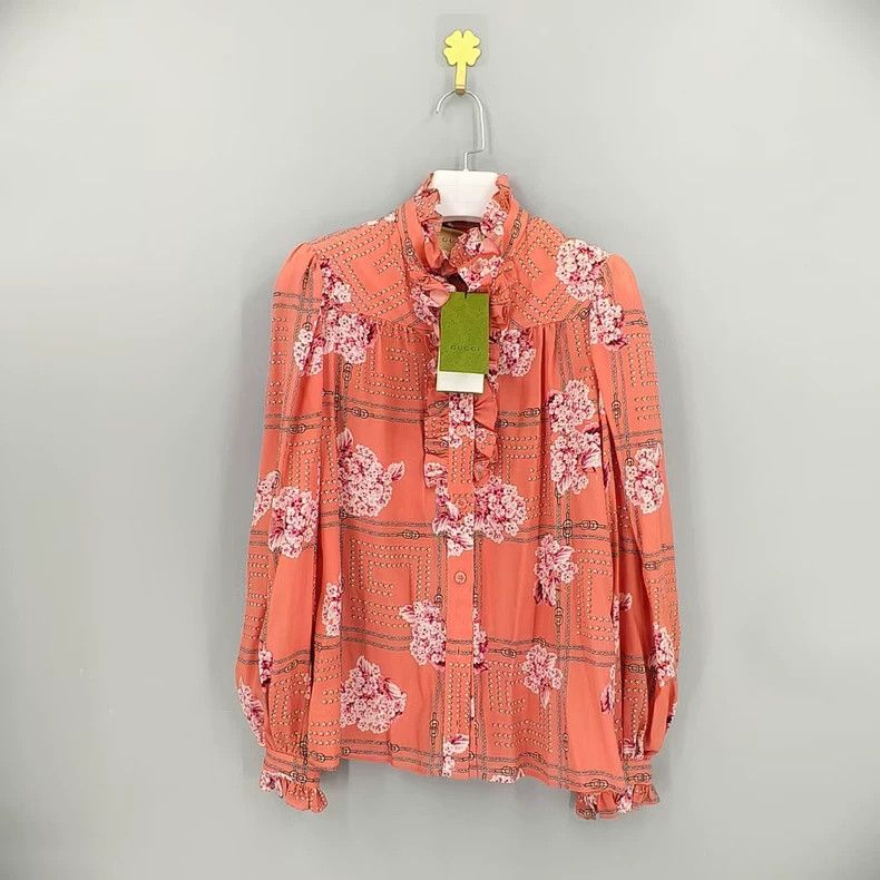 Gucci pink floral ruffle silk shirt by gucci Size US S / EU 44-46 / 1 - 1 Thumbnail