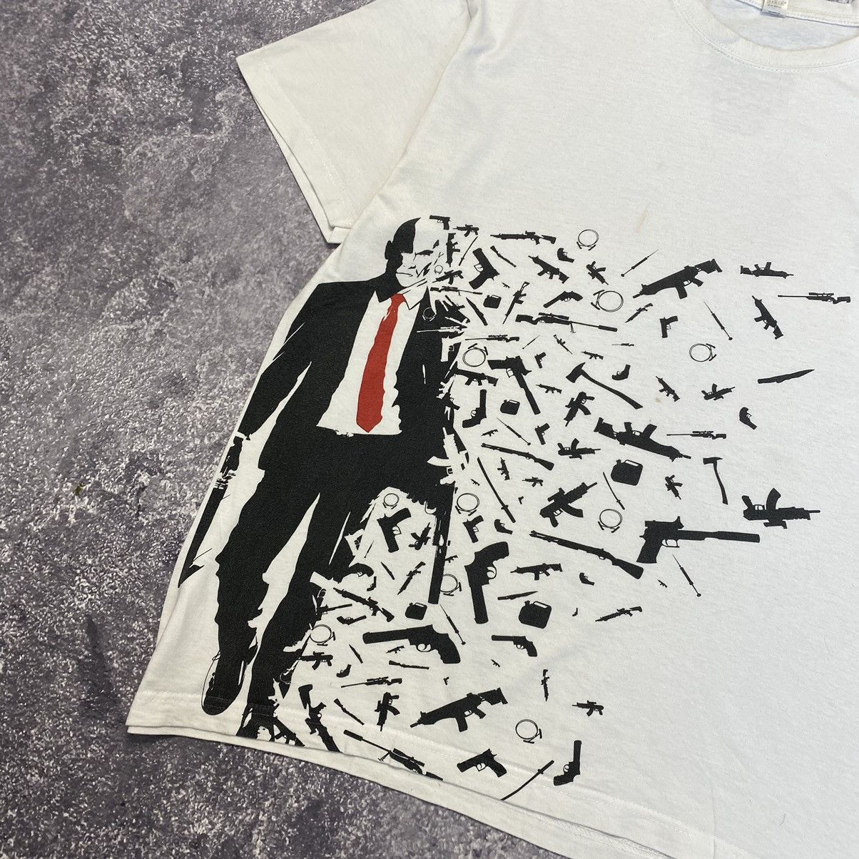 Vintage Vintage Hitman Overprinted Graphic logo Movie 90’s tee Size US XL / EU 56 / 4 - 2 Thumbnail