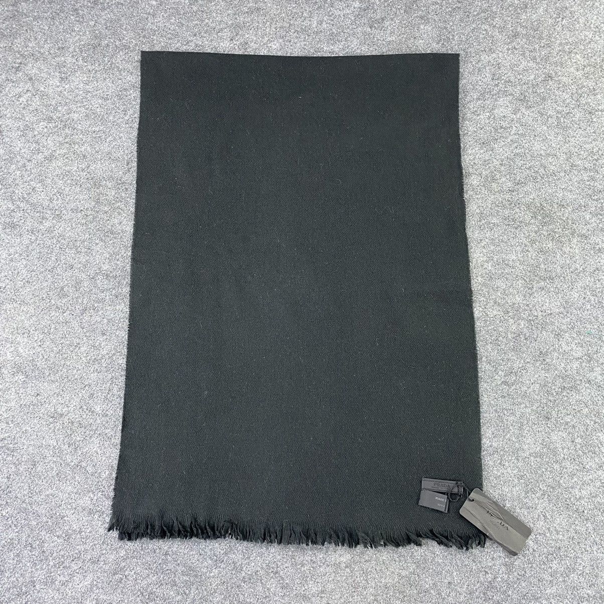 Vintage Prada Milano Wool scarf Made in italy - T1219 Size ONE SIZE - 4 Thumbnail