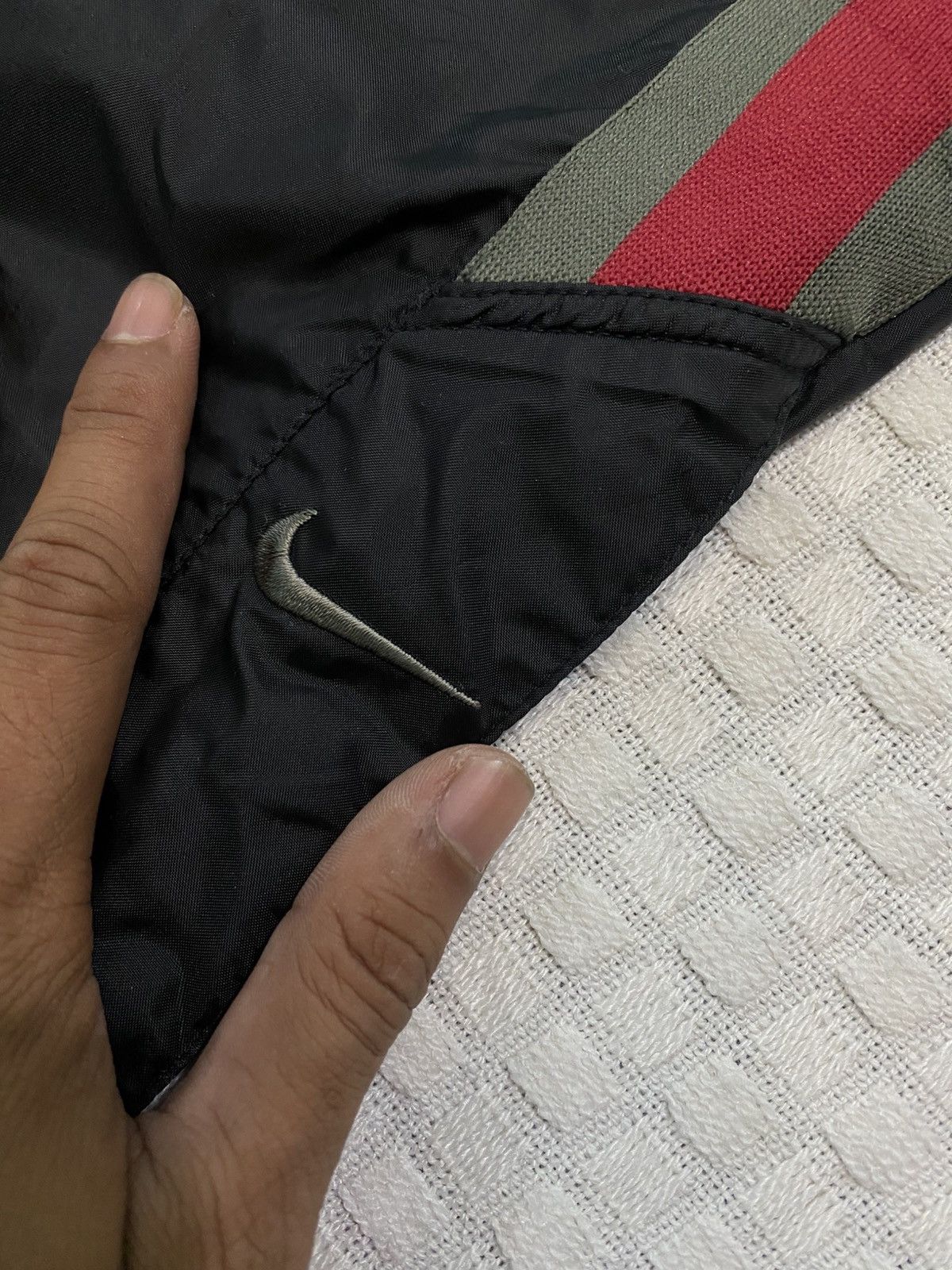 Gucci 💥 VINTAGE NIKE GUCCI STYLE BAGGY NYLON 90S TRACK PANTS Y2K Size US 30 / EU 46 - 9 Thumbnail