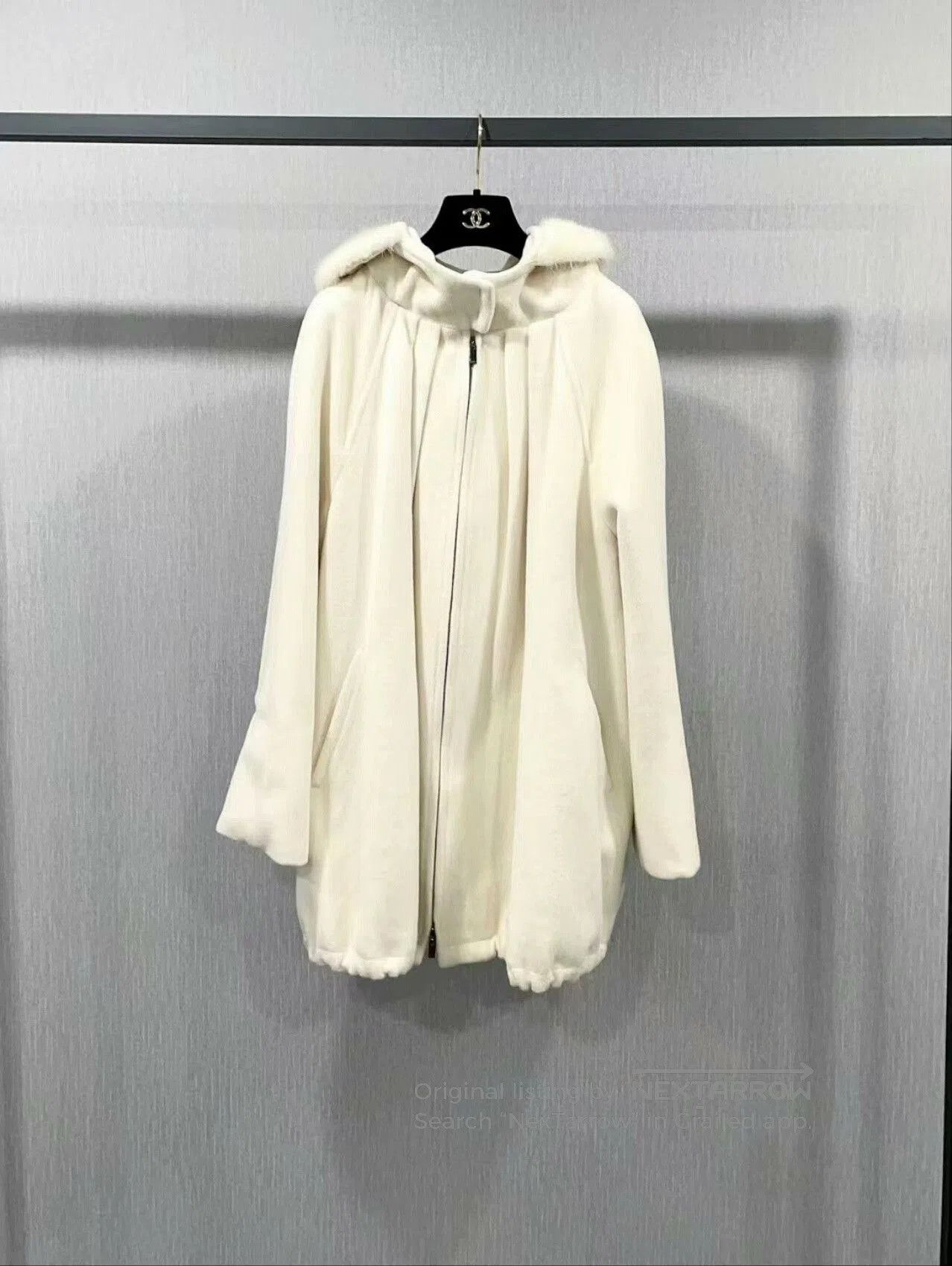 Other maxmara white hooded outerwear coat. Size US XS / EU 42 / 0 - 1 Thumbnail