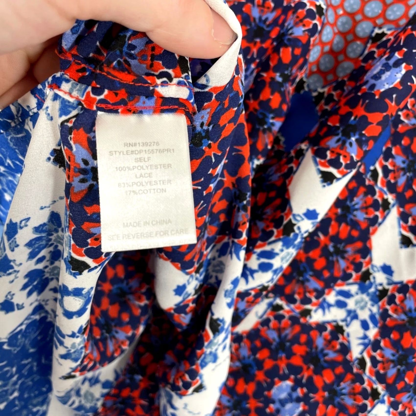 Vintage Daniel Rainn Tank Top Womens XS Petite Red Blue Lace Crochet Boho Shell Floral Size XS / US 0-2 / IT 36-38 - 3 Thumbnail