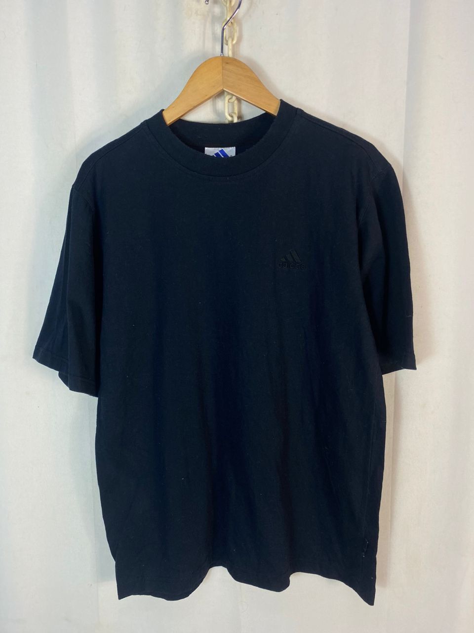 Adidas × Vintage Vintage adidas small logo black tshirt Size US L / EU 52-54 / 3 - 1 Thumbnail