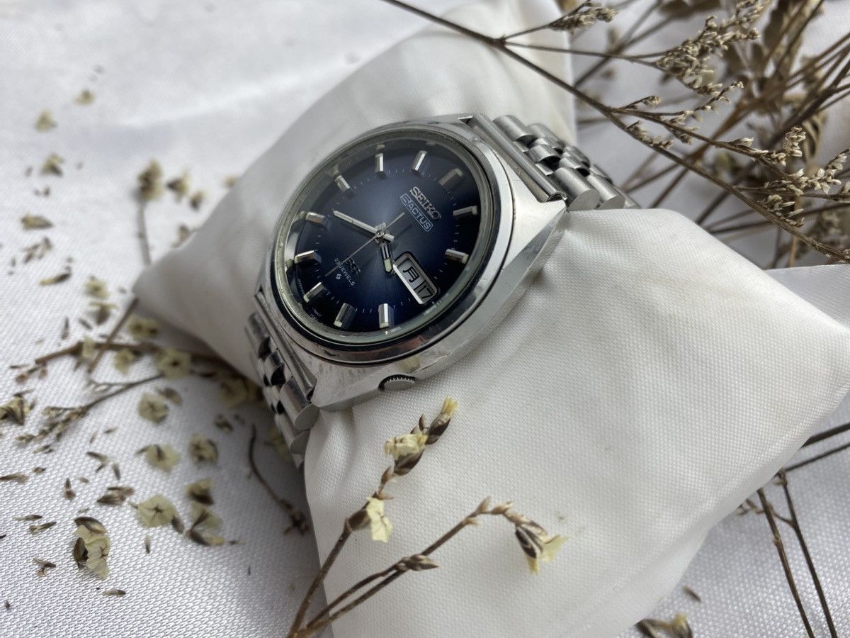 Seiko Seiko Actus SS Blue Sunburst Size 38 - 2 Thumbnail