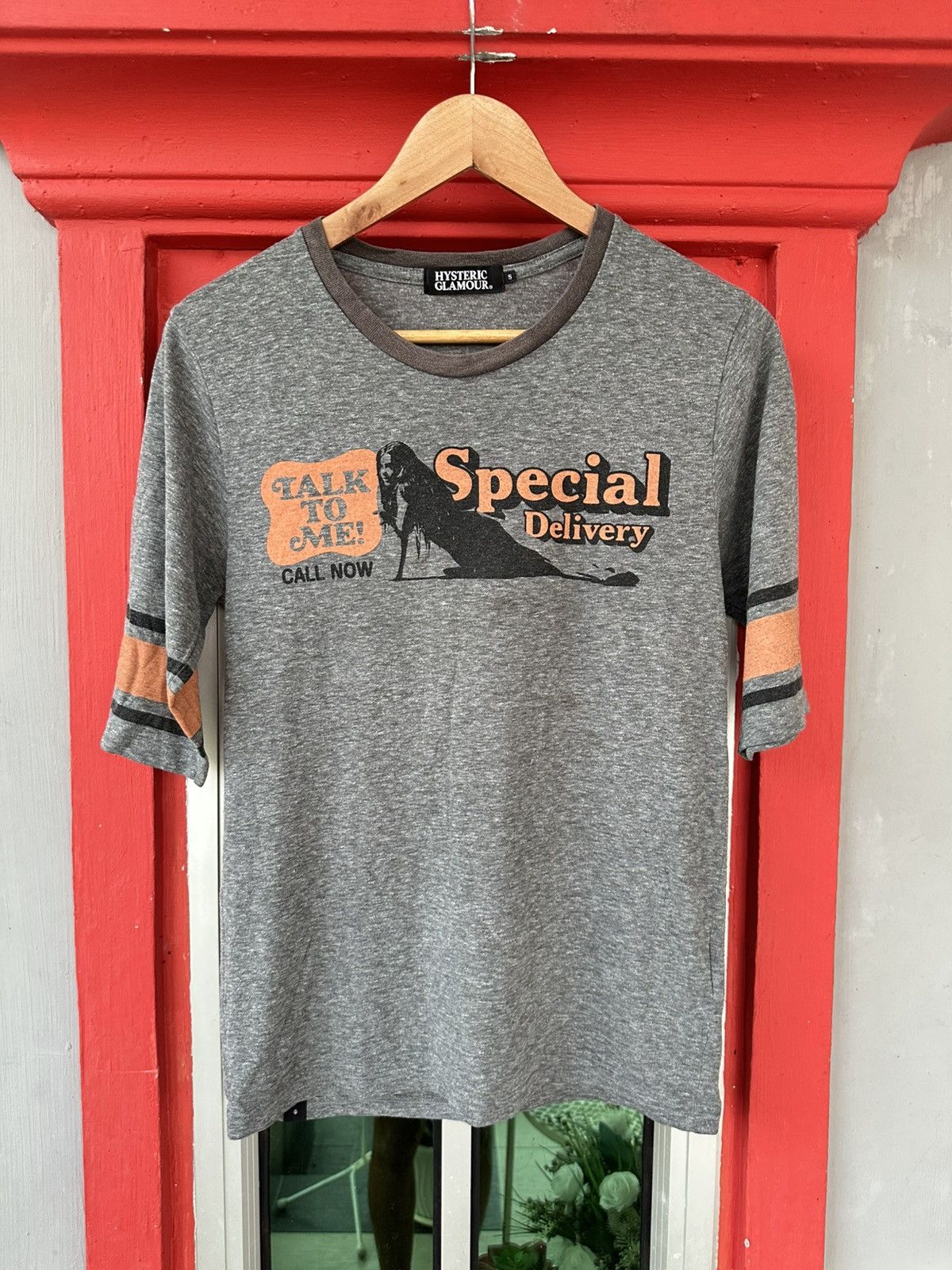 Hysteric Glamour Hysteric Glamour Fresh Juice Bar NY Raglan Tee Size US S / EU 44-46 / 1 - 1 Thumbnail