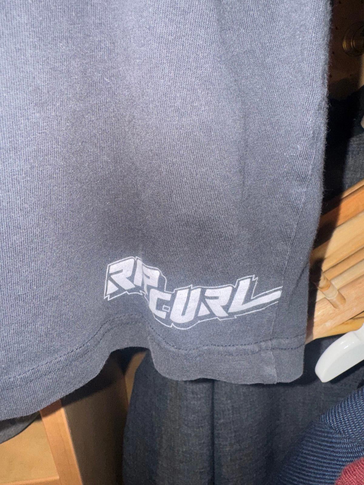 Ripcurl VTG Y2K 90s RipCurl Surfer Beach T-Shirt Rare Colorful Sz L Size US L / EU 52-54 / 3 - 6 Thumbnail