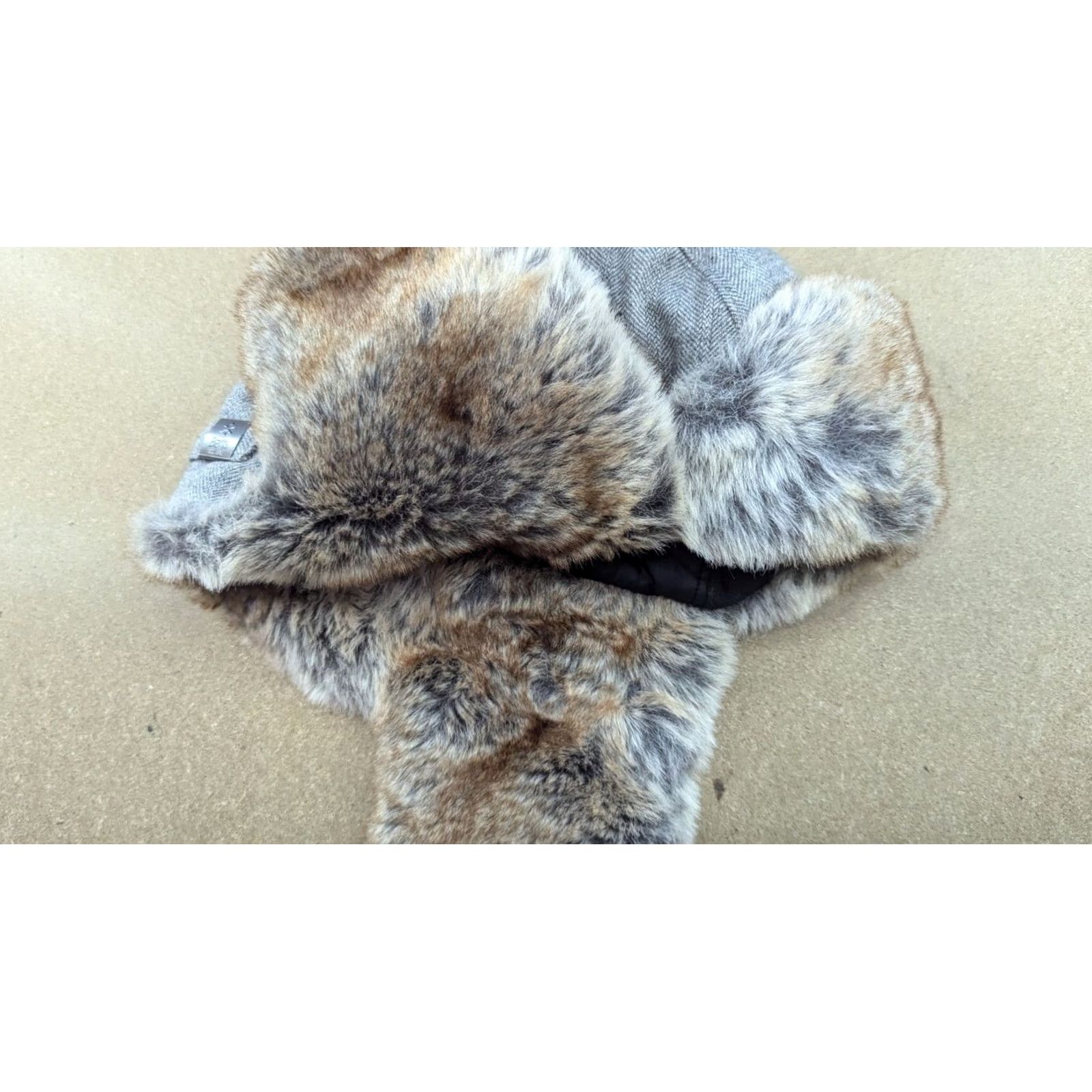 Vintage Barts Trapper Hat One Size Ushanka Faux Fur Winter Cap Wool Blend Pilot Gray Wool Blend Trapper Hat Grey Unisex Adults Size ONE SIZE - 3 Thumbnail