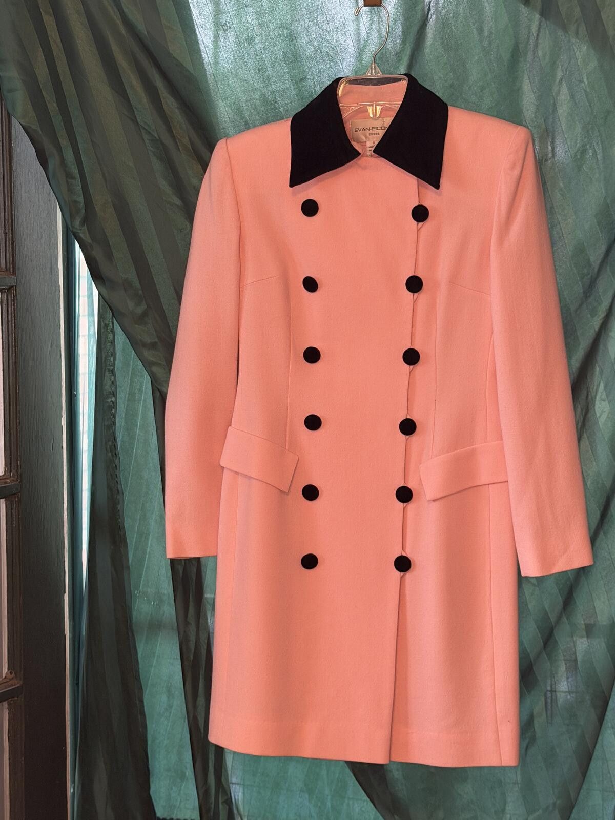 Evan Picone Evan-Picone Vintage Wool Double Breasted Coat w/Black Collar Size M / US 6-8 / IT 42-44 - 2 Thumbnail
