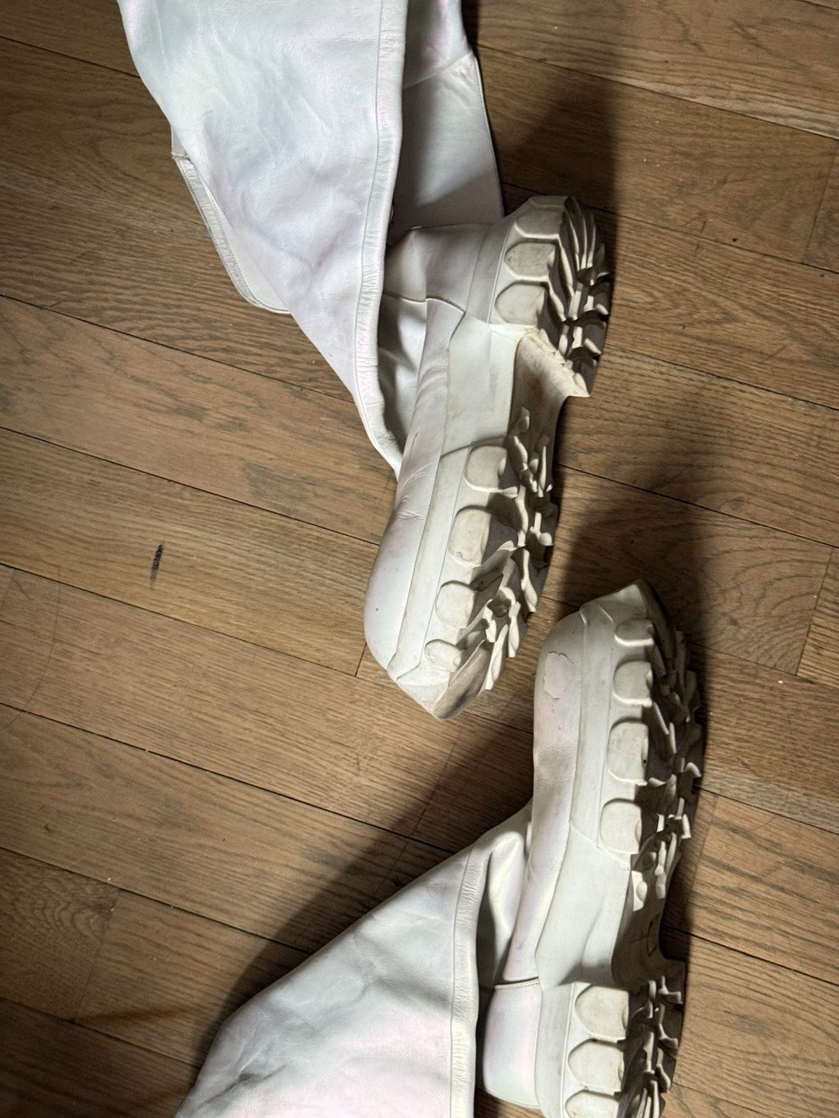 Rick Owens Rick Owens AW20 iridescent sample thigh high tractor boots Size US 8 / EU 41 - 9 Thumbnail