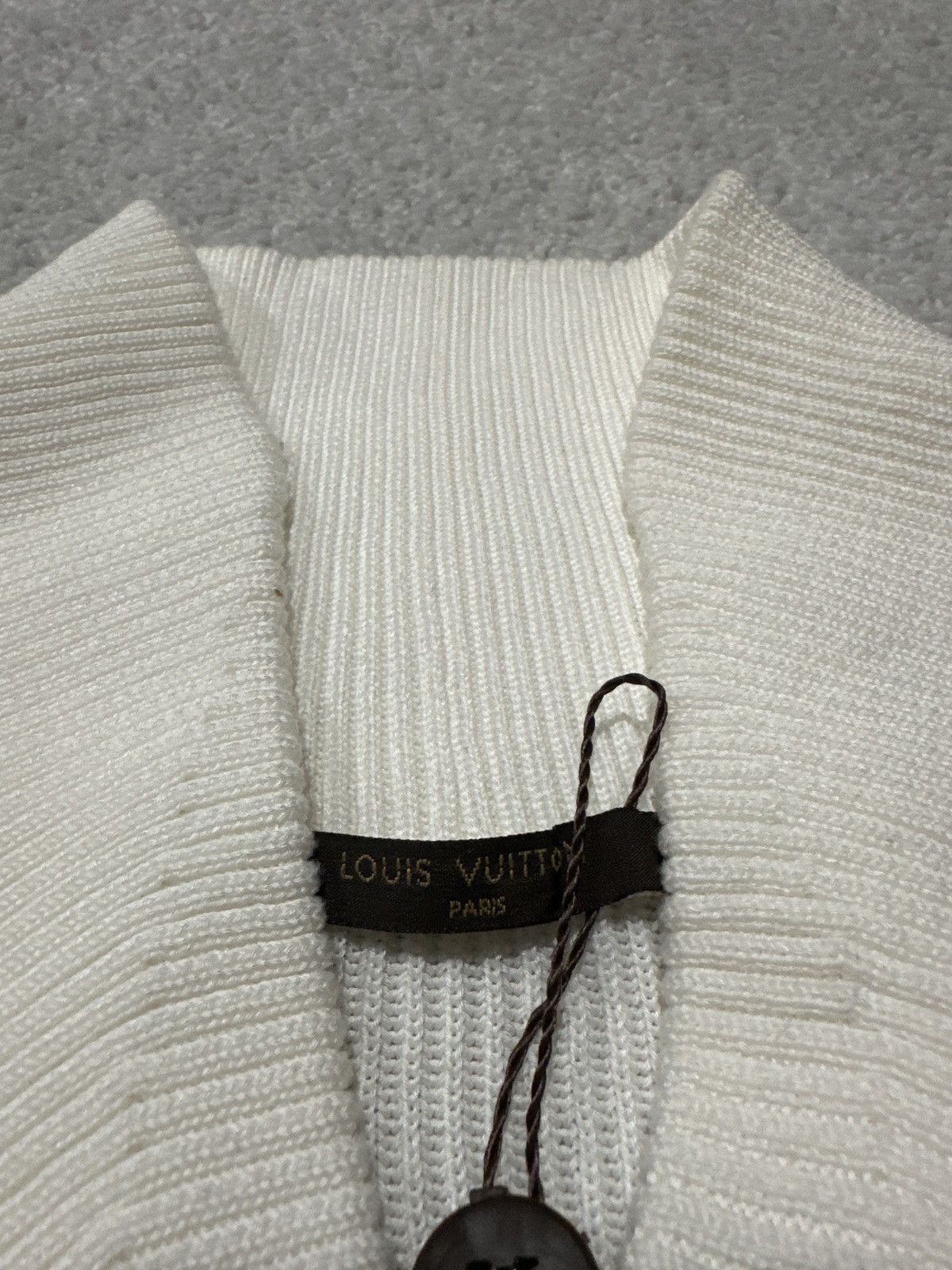 Louis Vuitton Louis Vuitton Signature Tag Turtleneck Pullover Size US XL / EU 56 / 4 - 4 Thumbnail