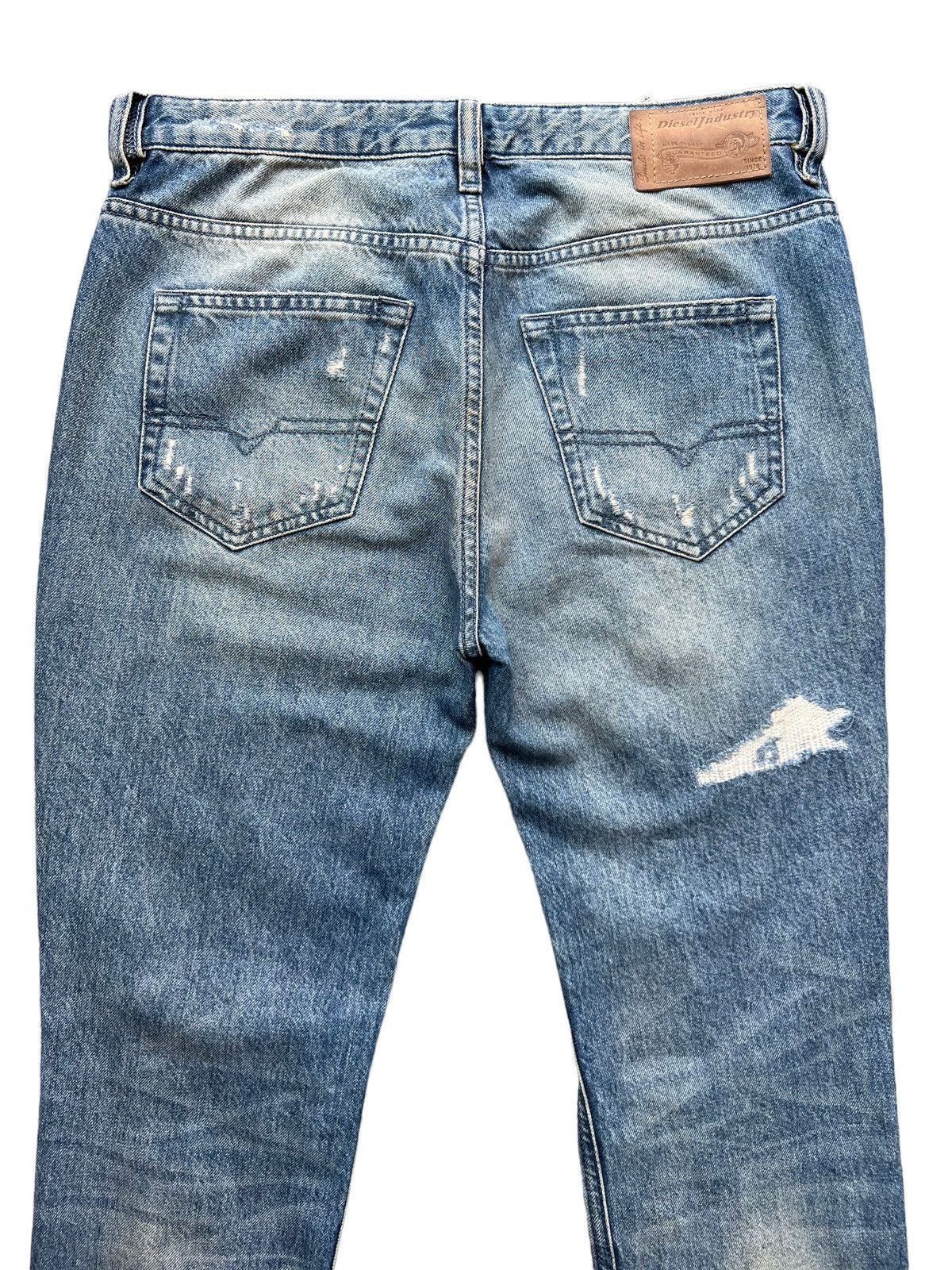 Diesel 💥Rare💥 Diesel Distressed Ripped Thrashed Denim Jeans 31x31.5 Size US 31 - 6 Thumbnail